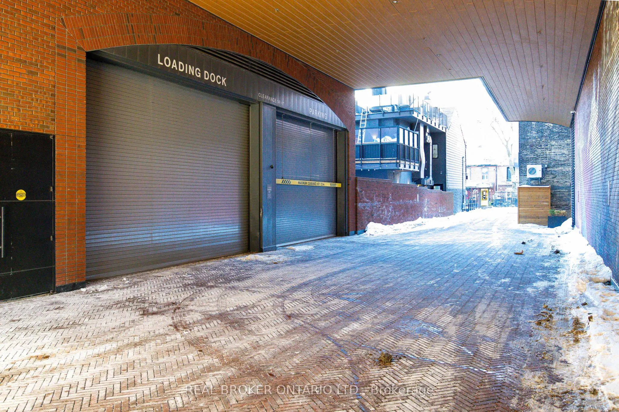 501 Adelaide Street W, #307