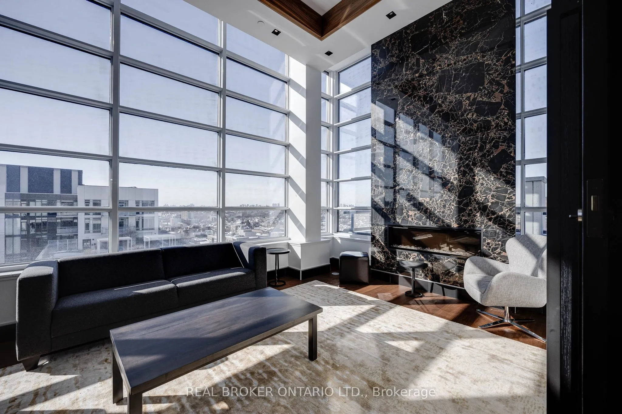 501 Adelaide Street W, #307