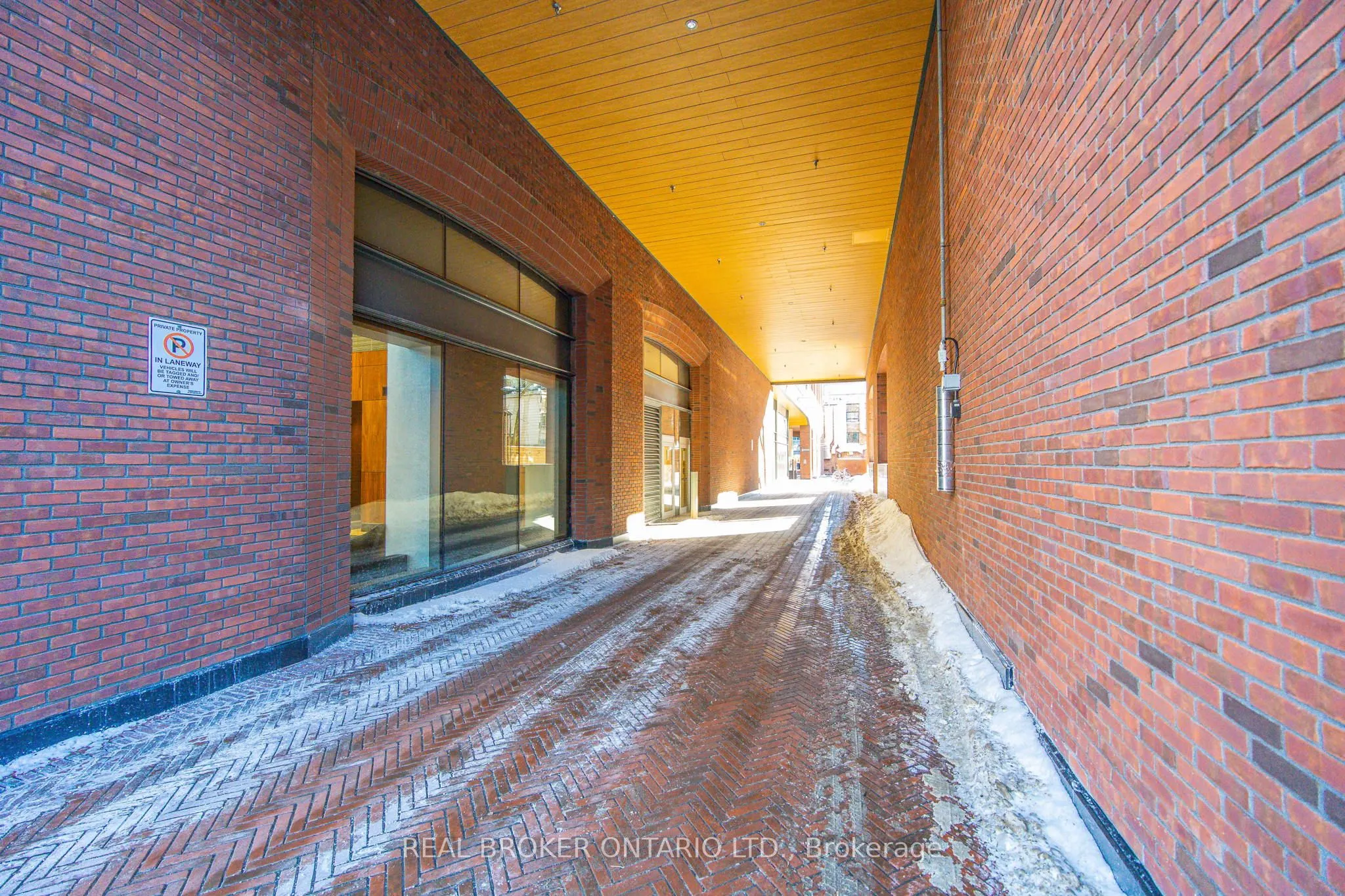 501 Adelaide Street W, #307