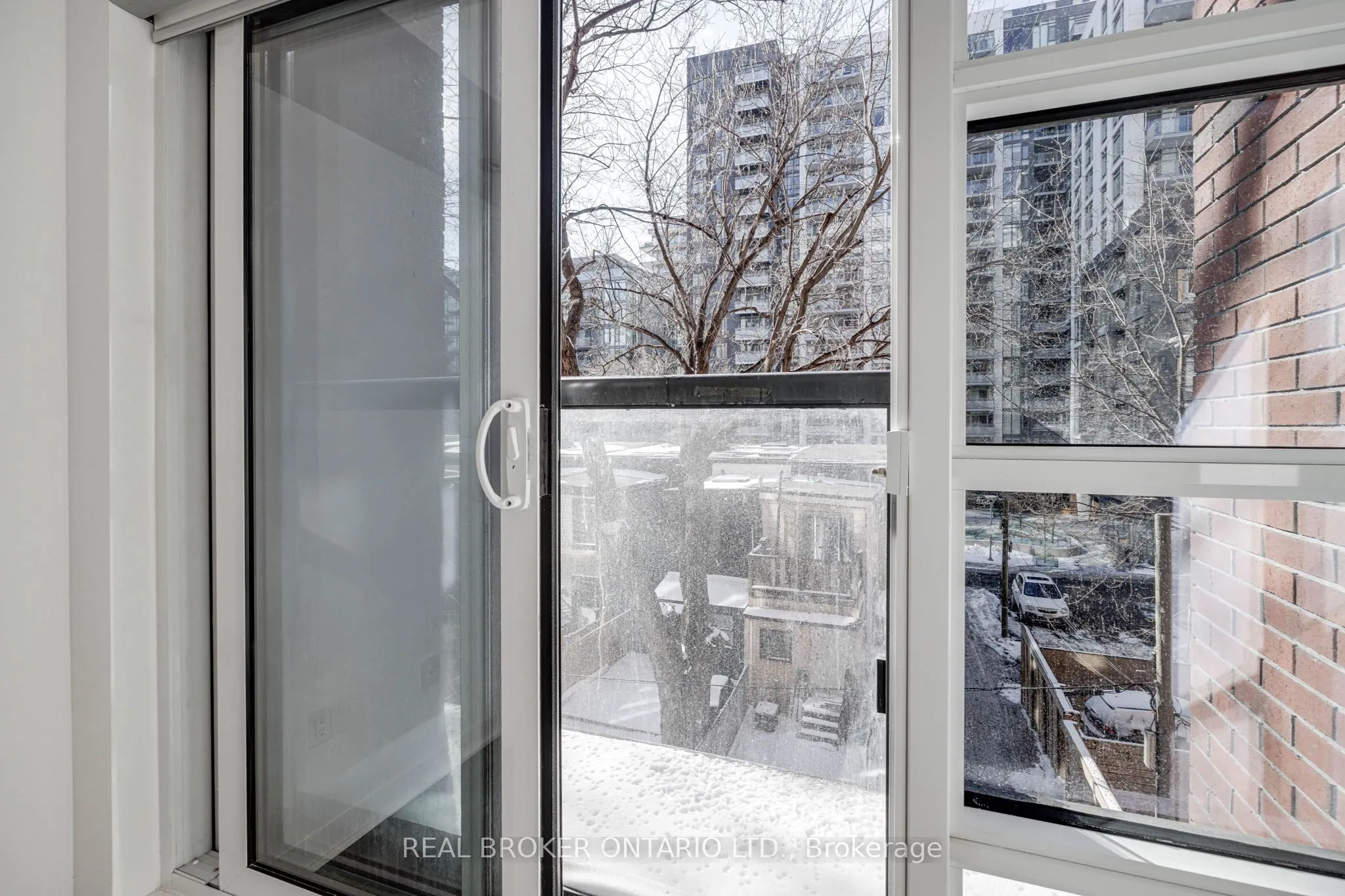 501 Adelaide Street W, #307