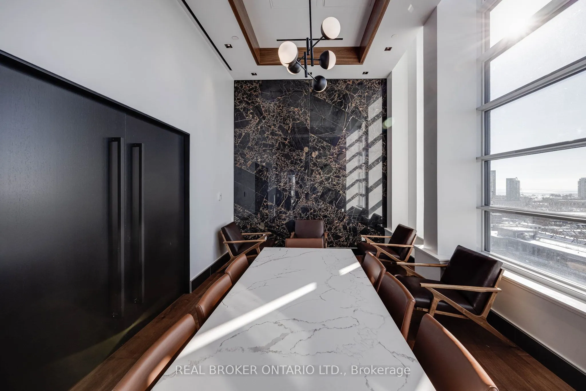 501 Adelaide Street W, #307