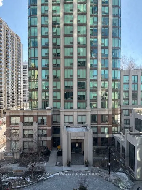 320 Tweedsmuir Avenue, #517