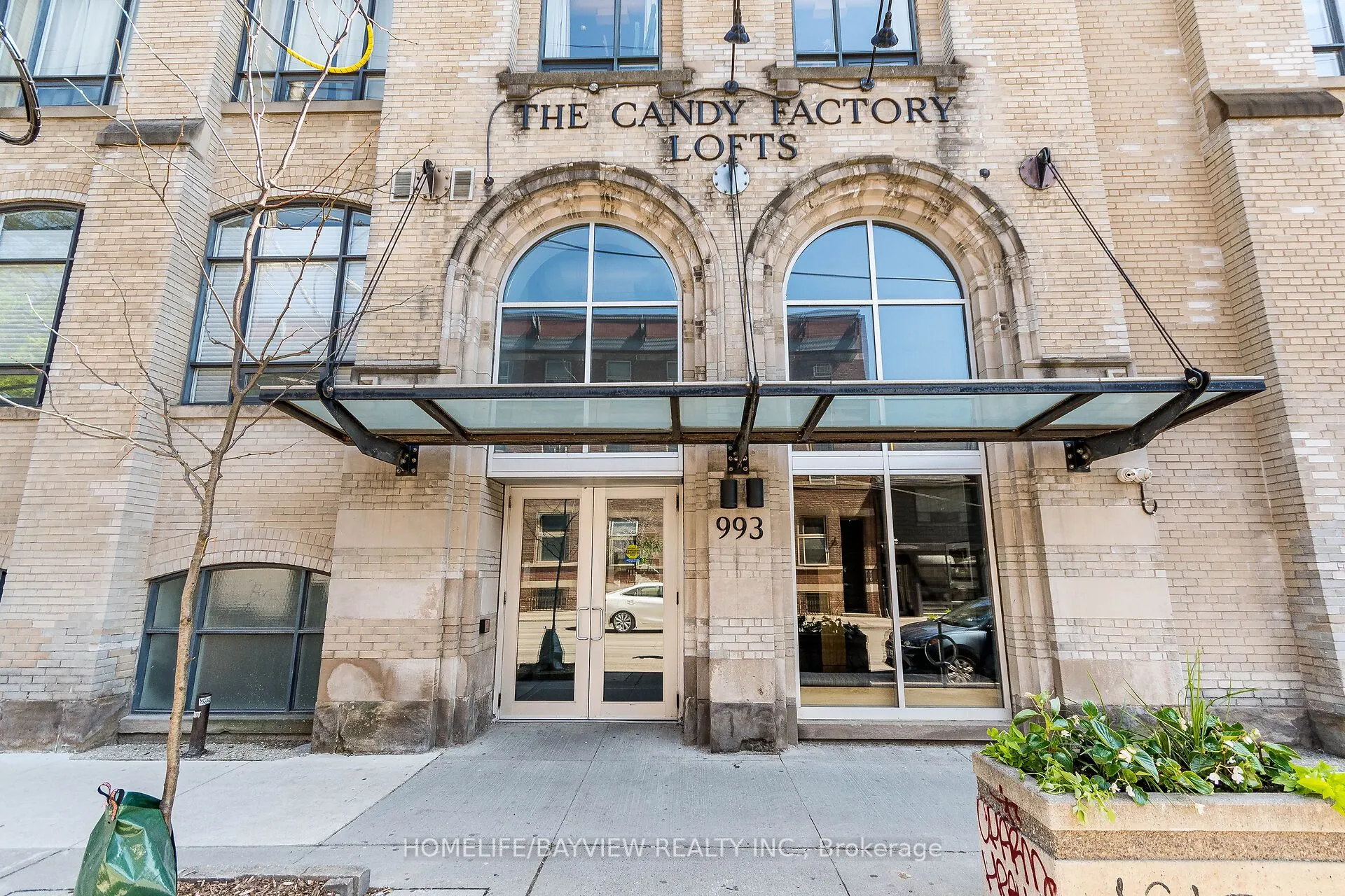 993 Queen Street W, #203