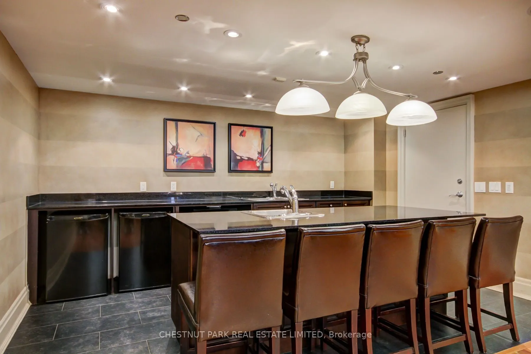 451 Rosewell Avenue, #413