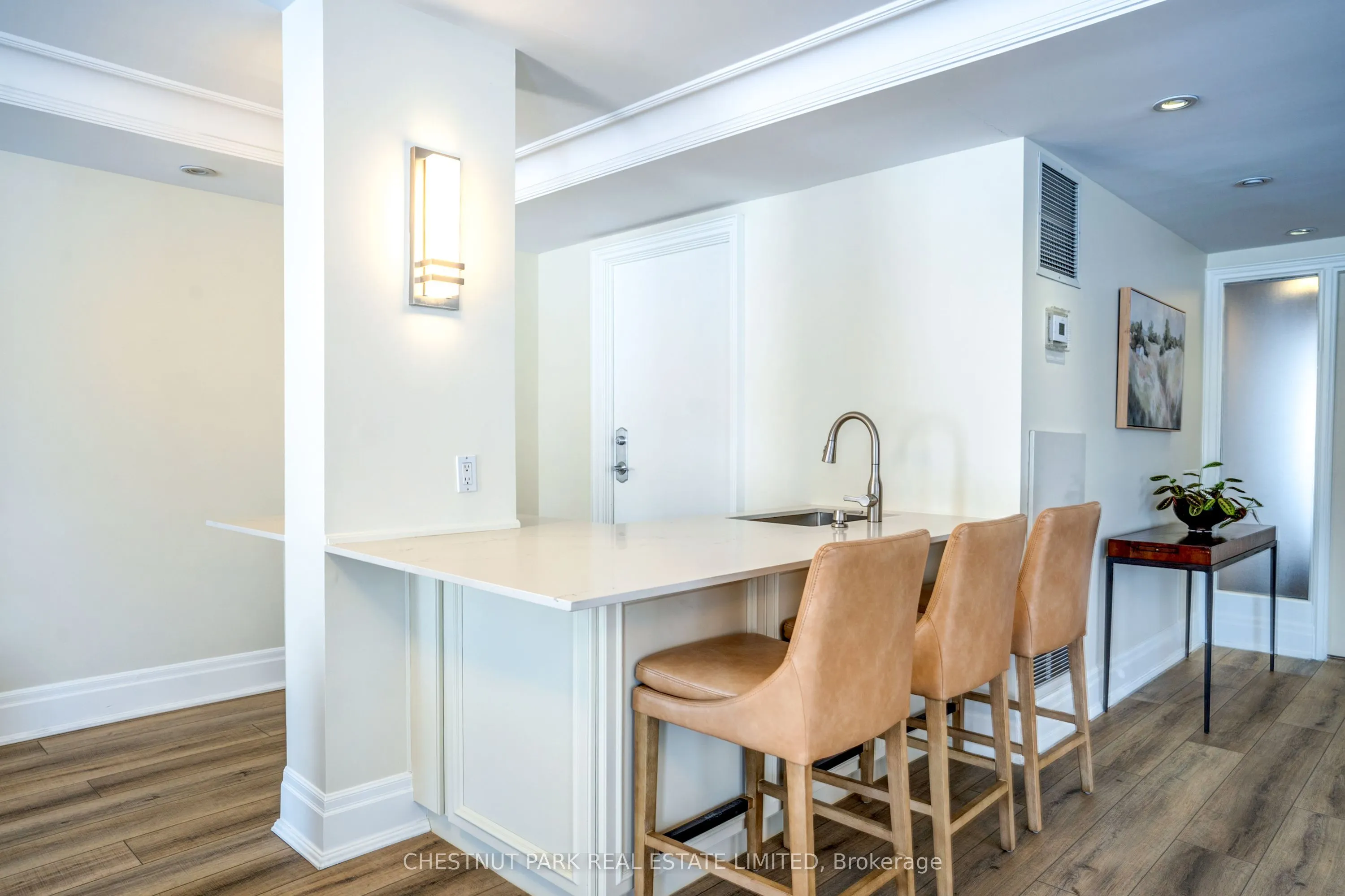 451 Rosewell Avenue, #413