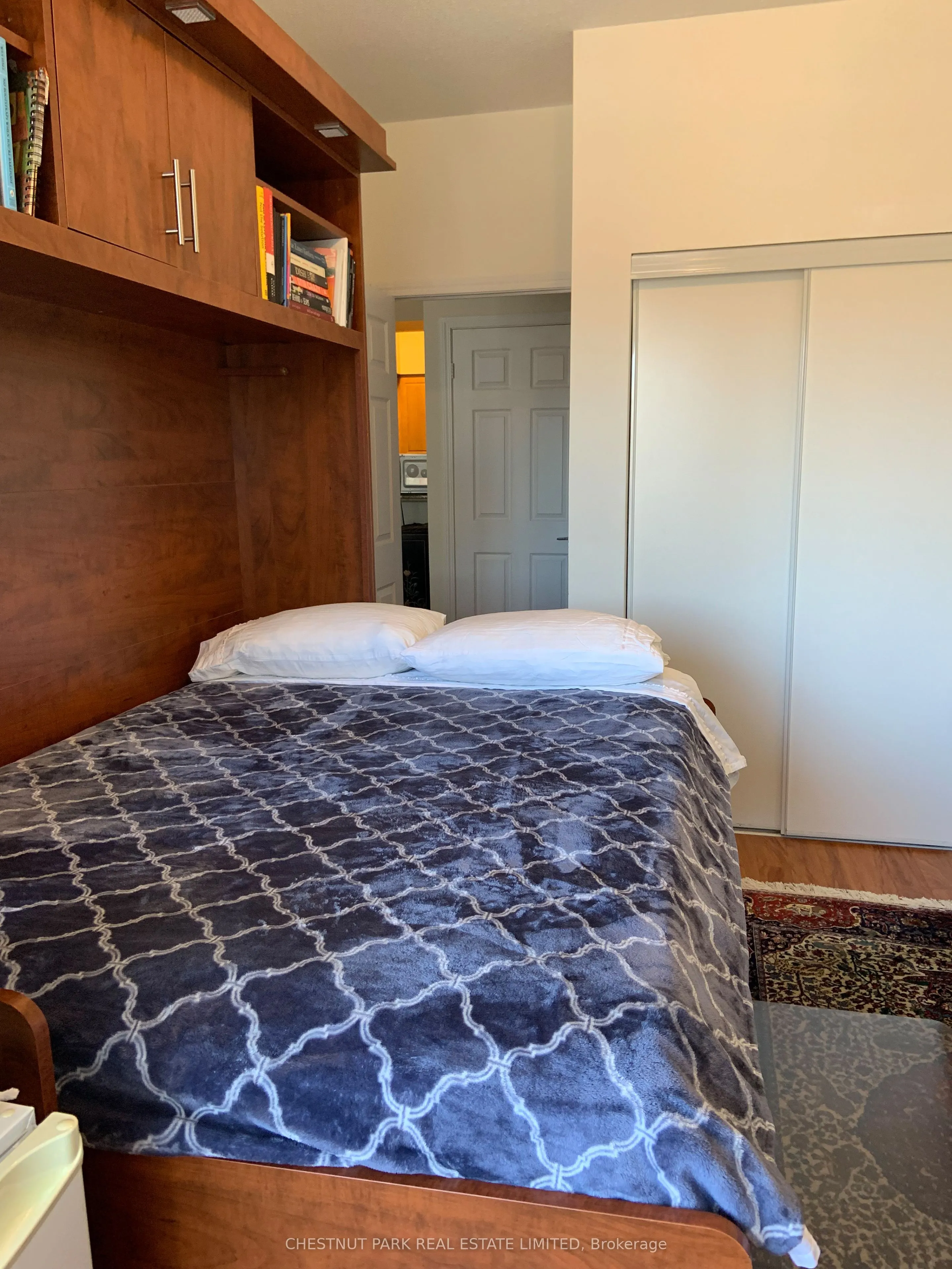 451 Rosewell Avenue, #413