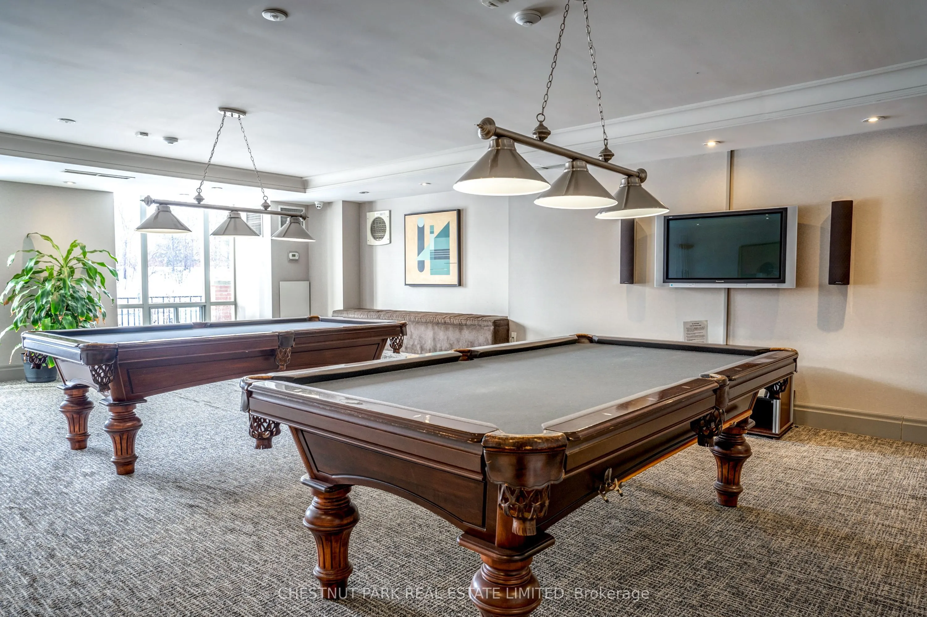 451 Rosewell Avenue, #413