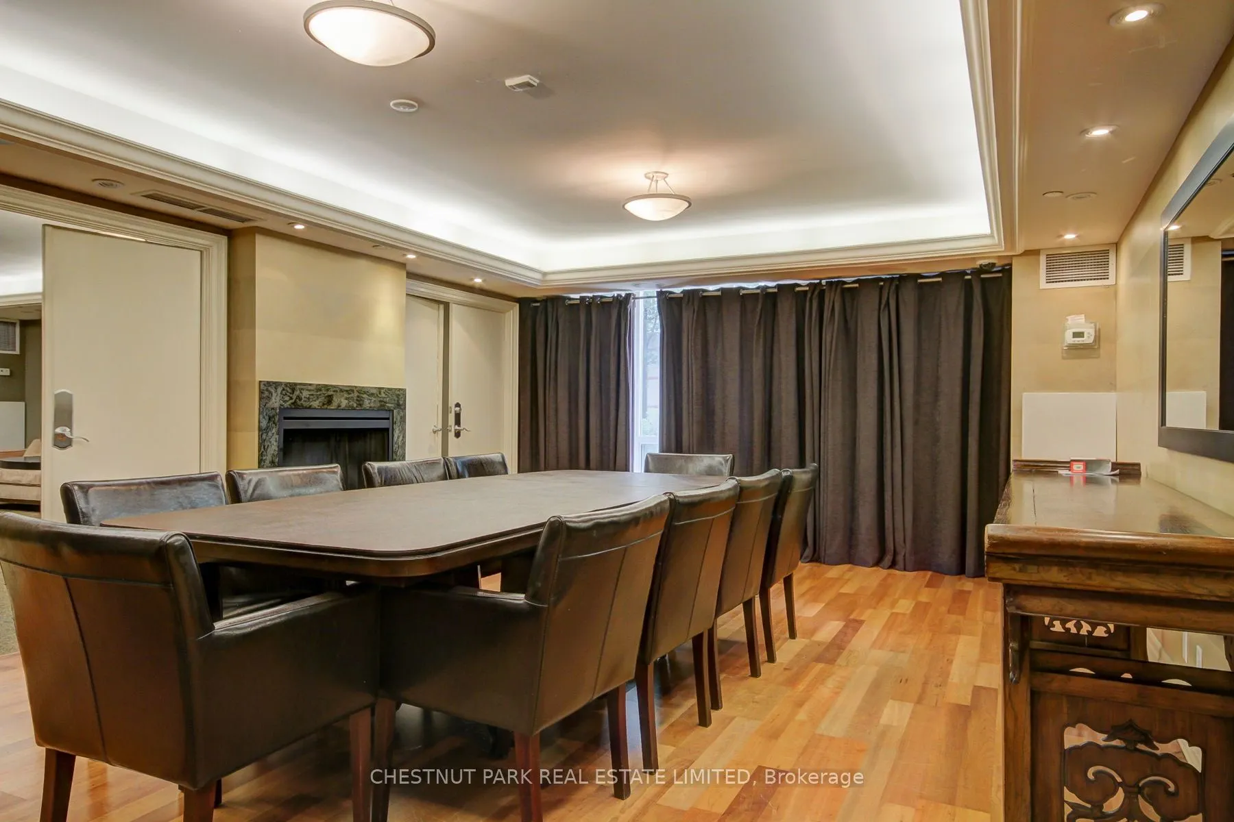 451 Rosewell Avenue, #413