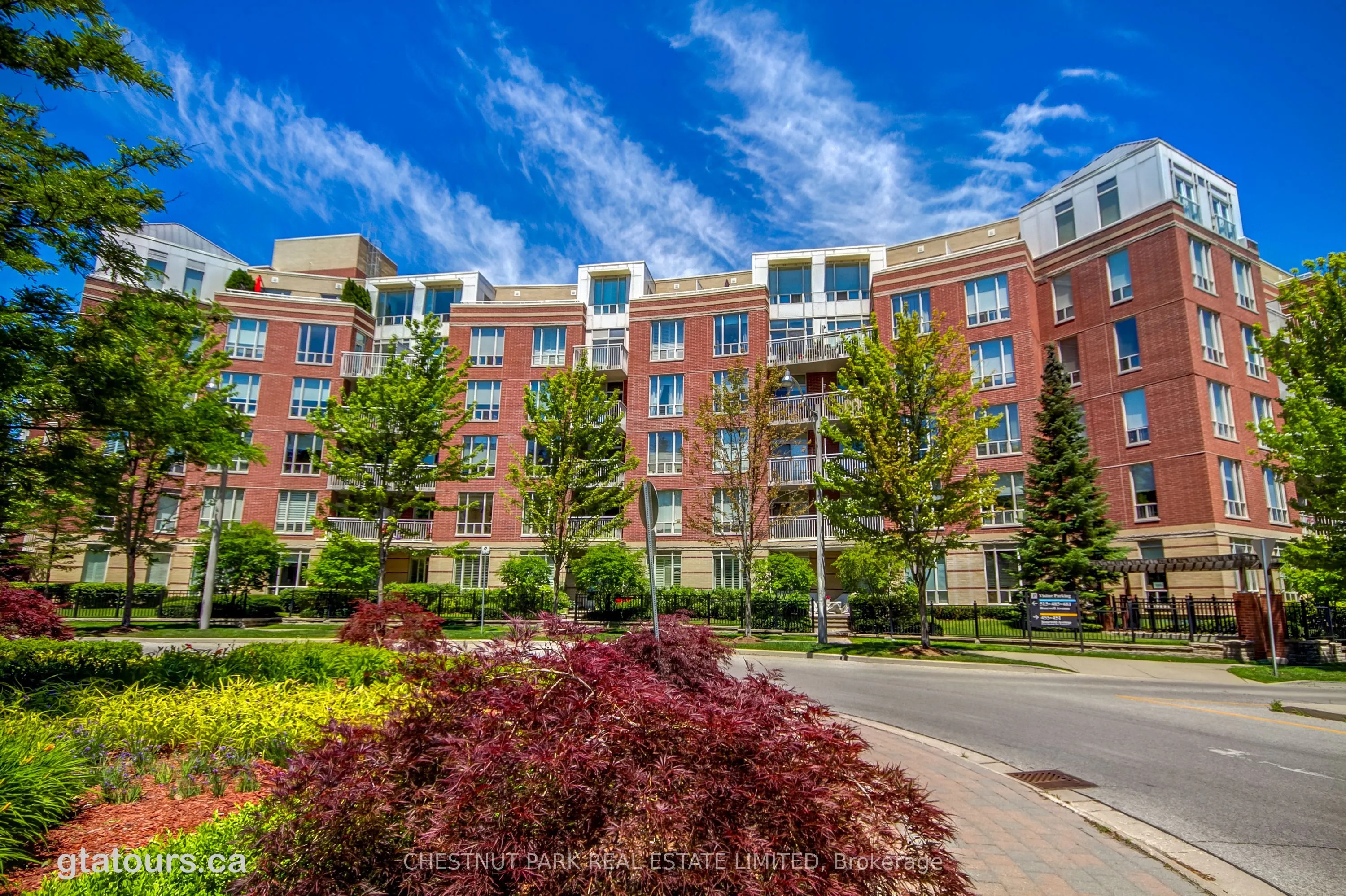 451 Rosewell Avenue, #413