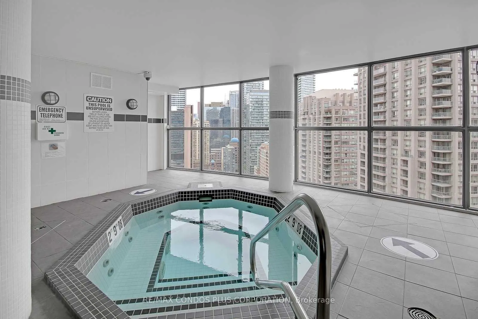 24 Wellesley Street W, #2403