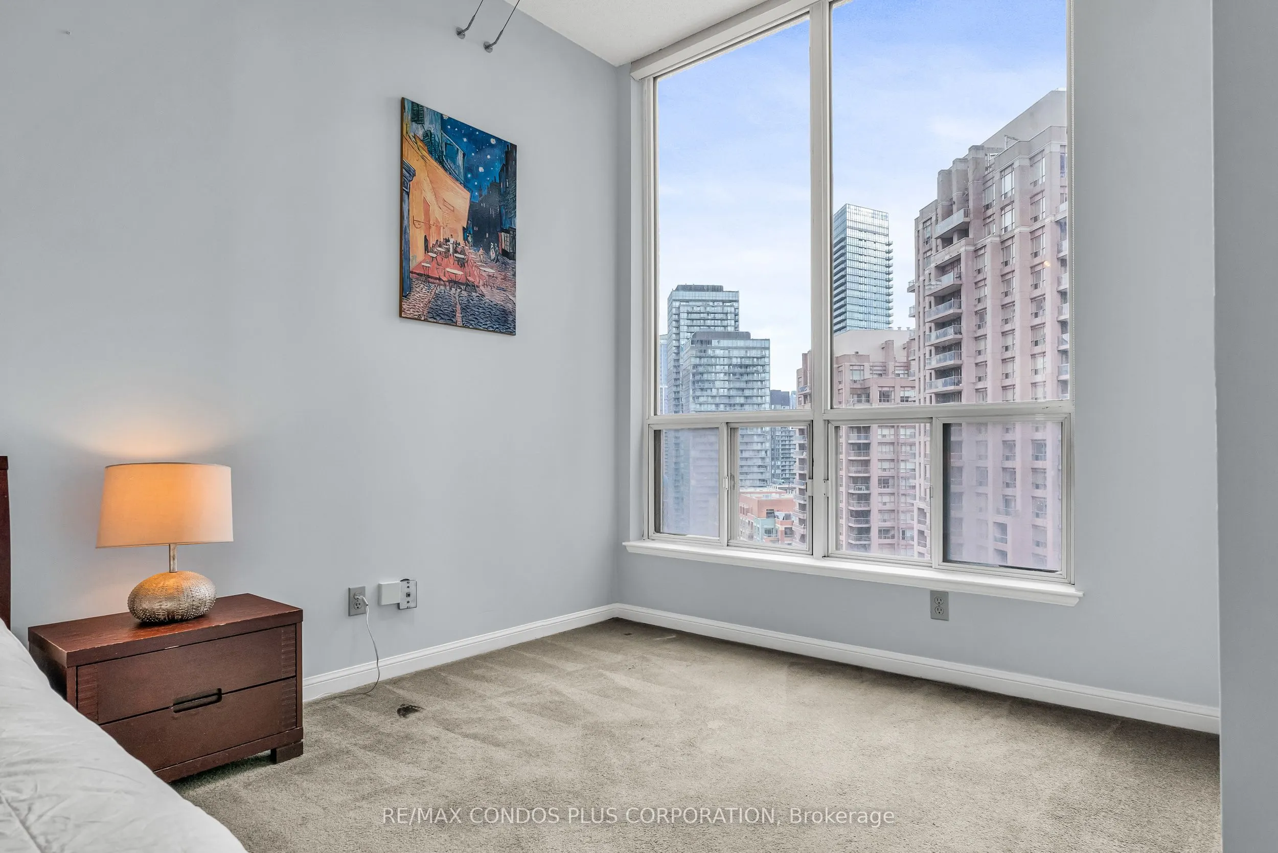 24 Wellesley Street W, #2403