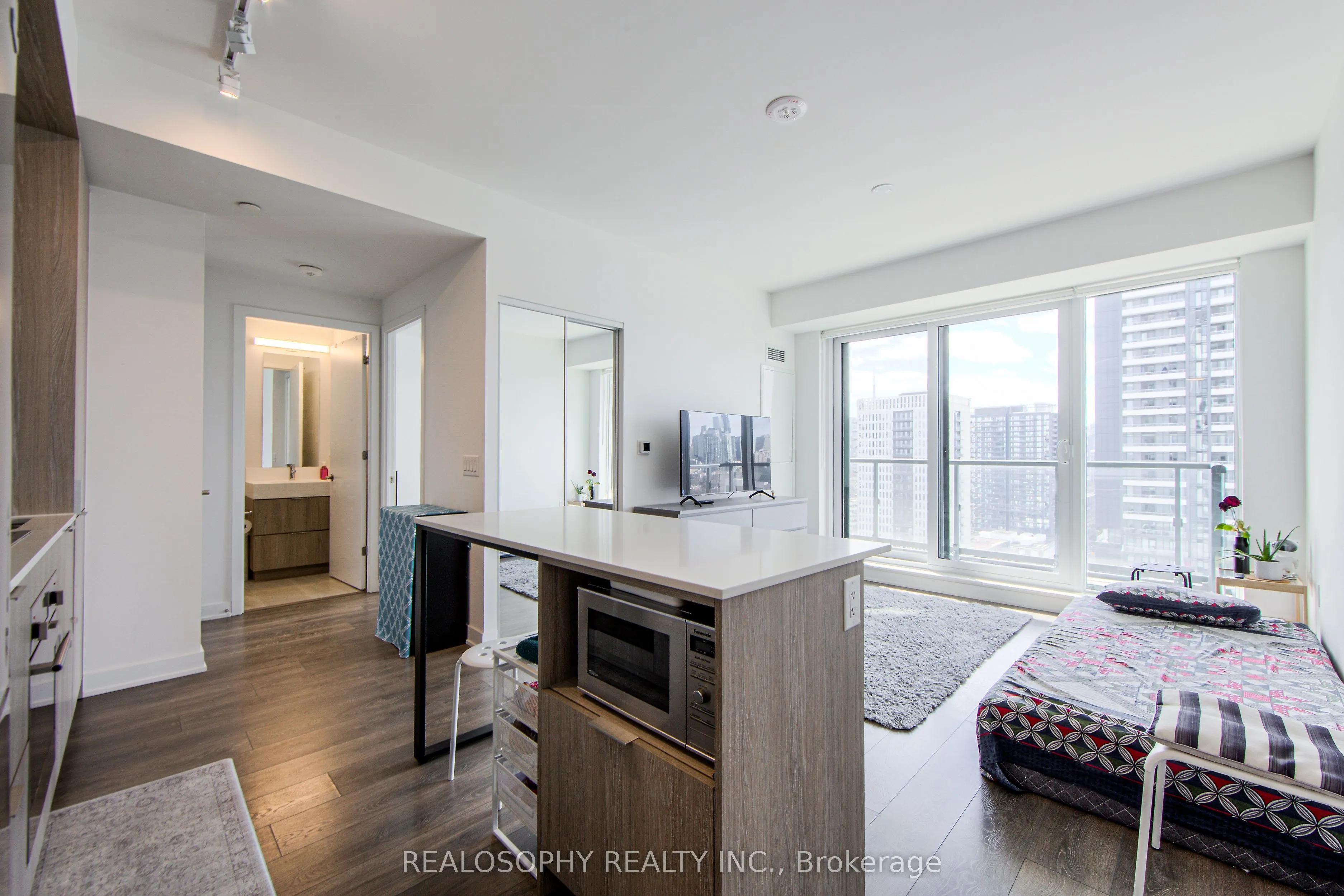 130 River Street, #1905