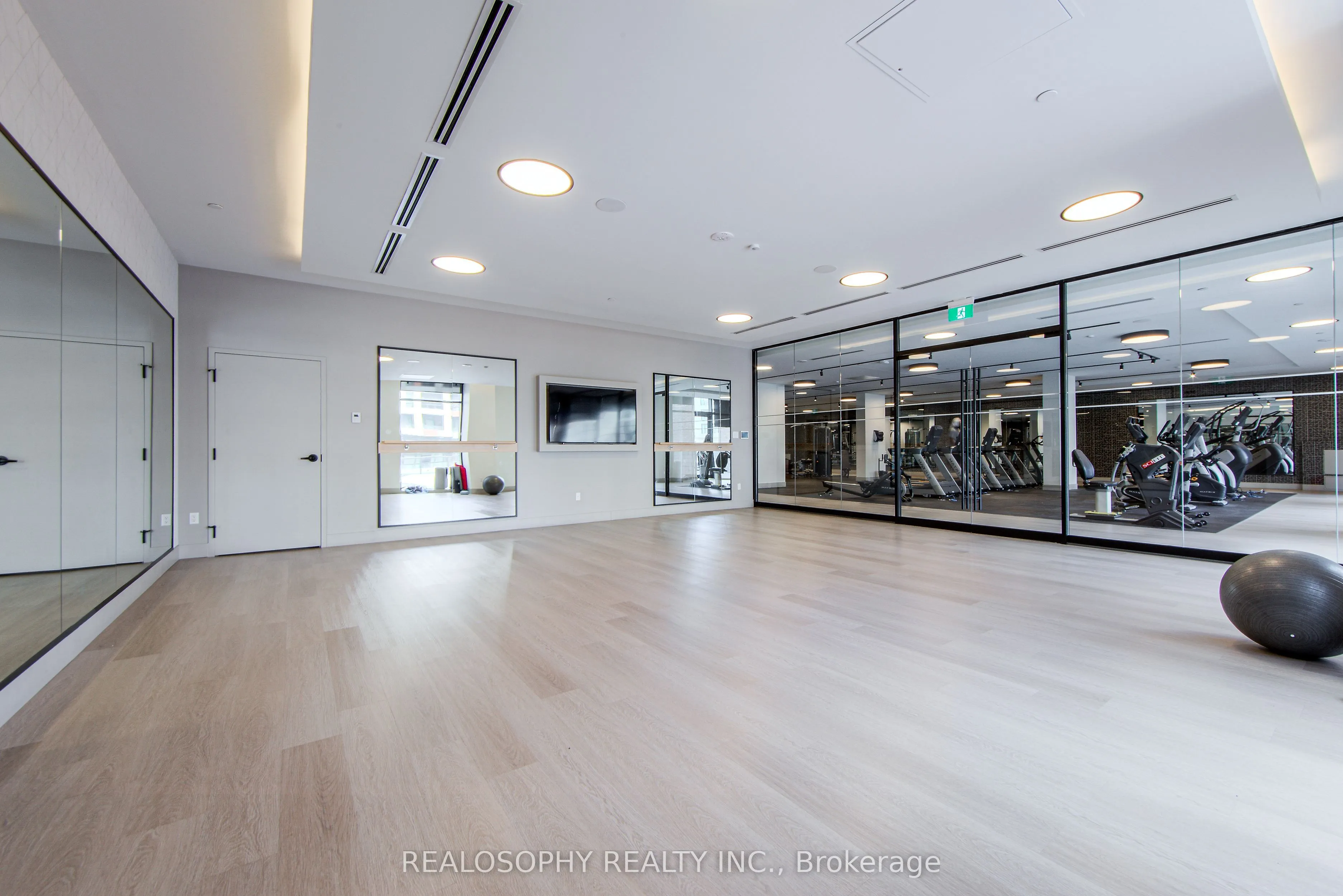 130 River Street, #1905