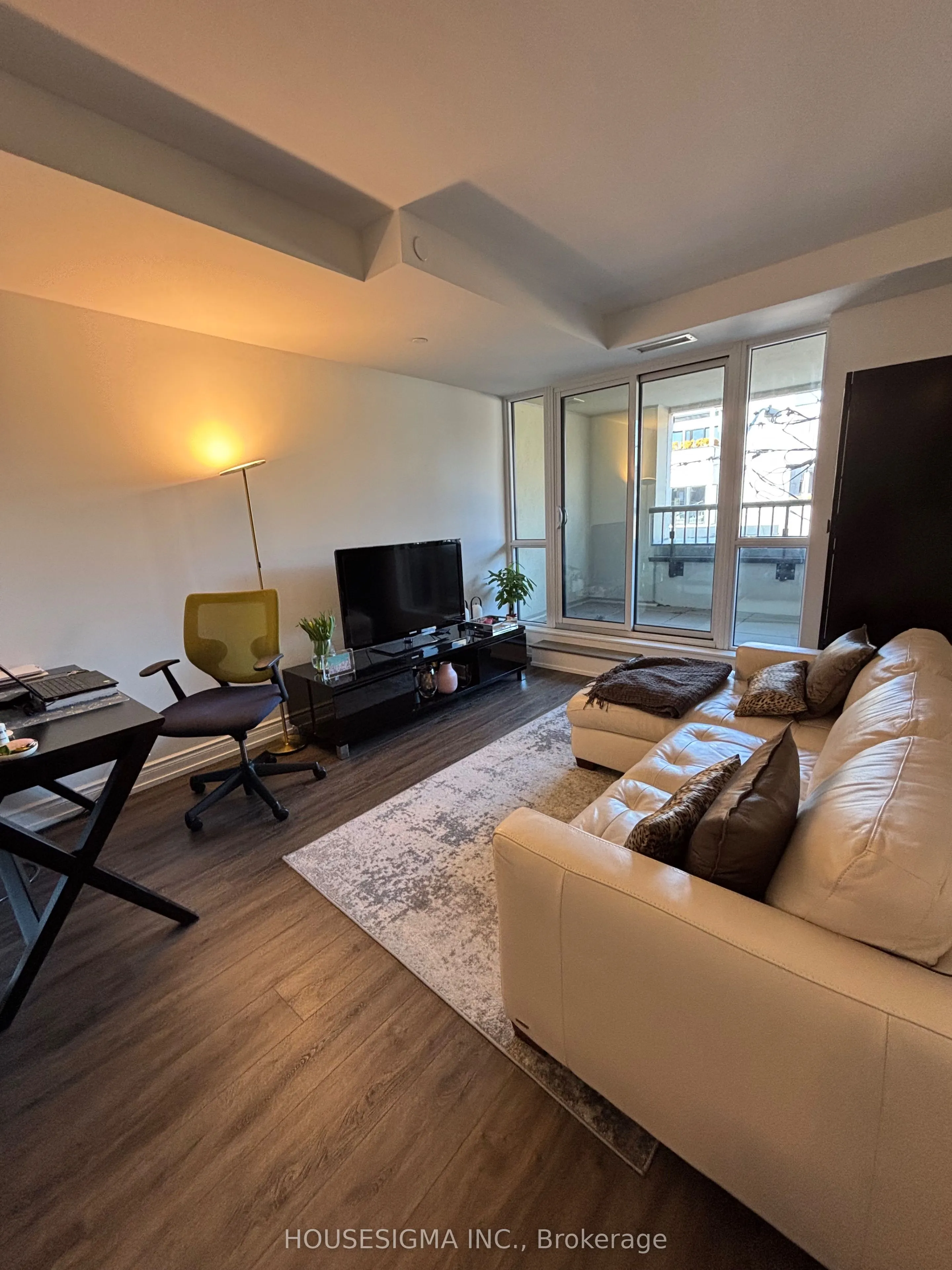 1700 Avenue Road, #202