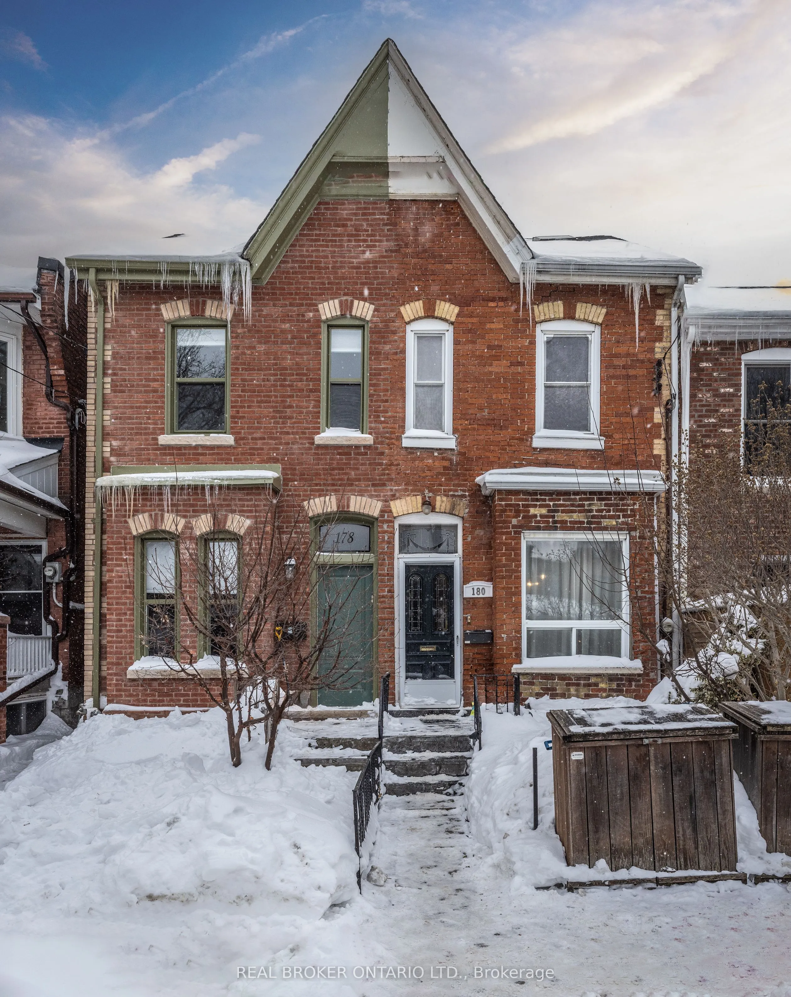180 Lippincott Street