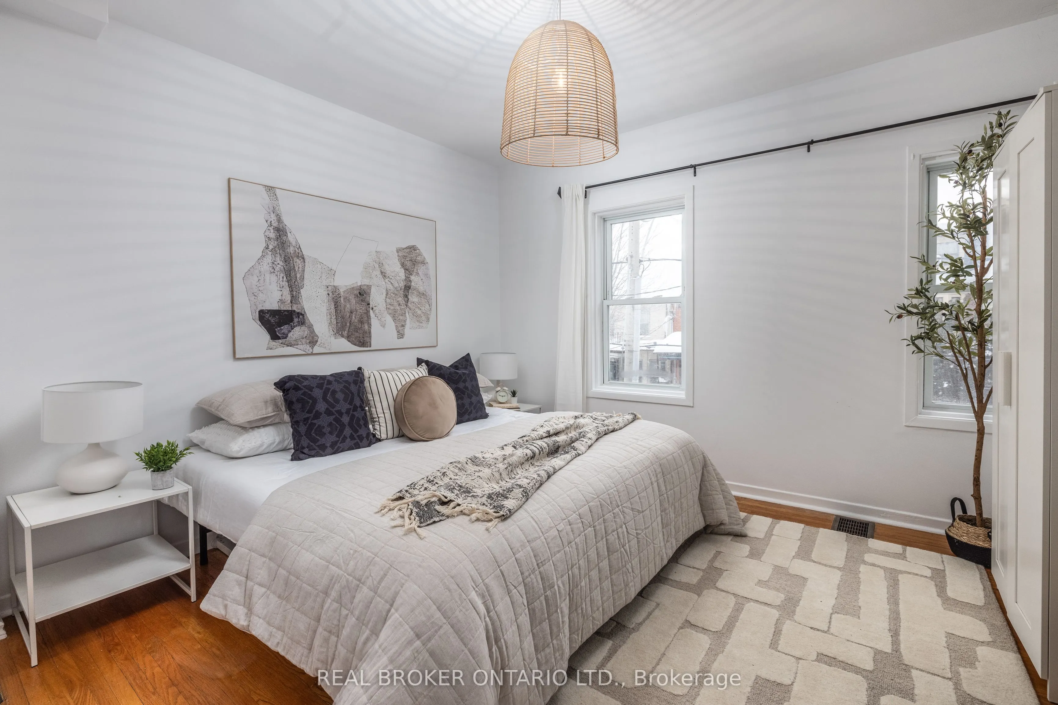180 Lippincott Street