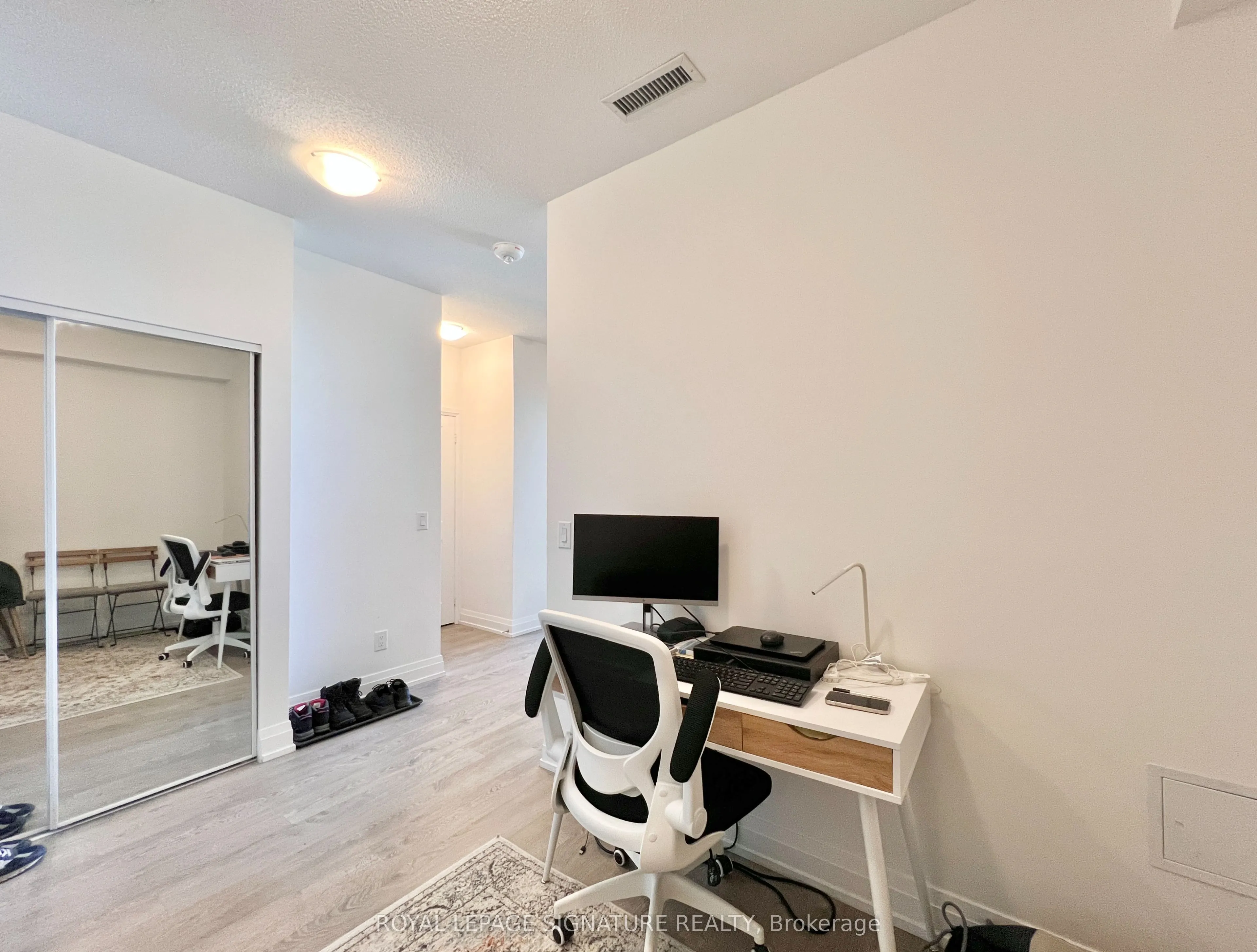 591 Sheppard Avenue E, #722