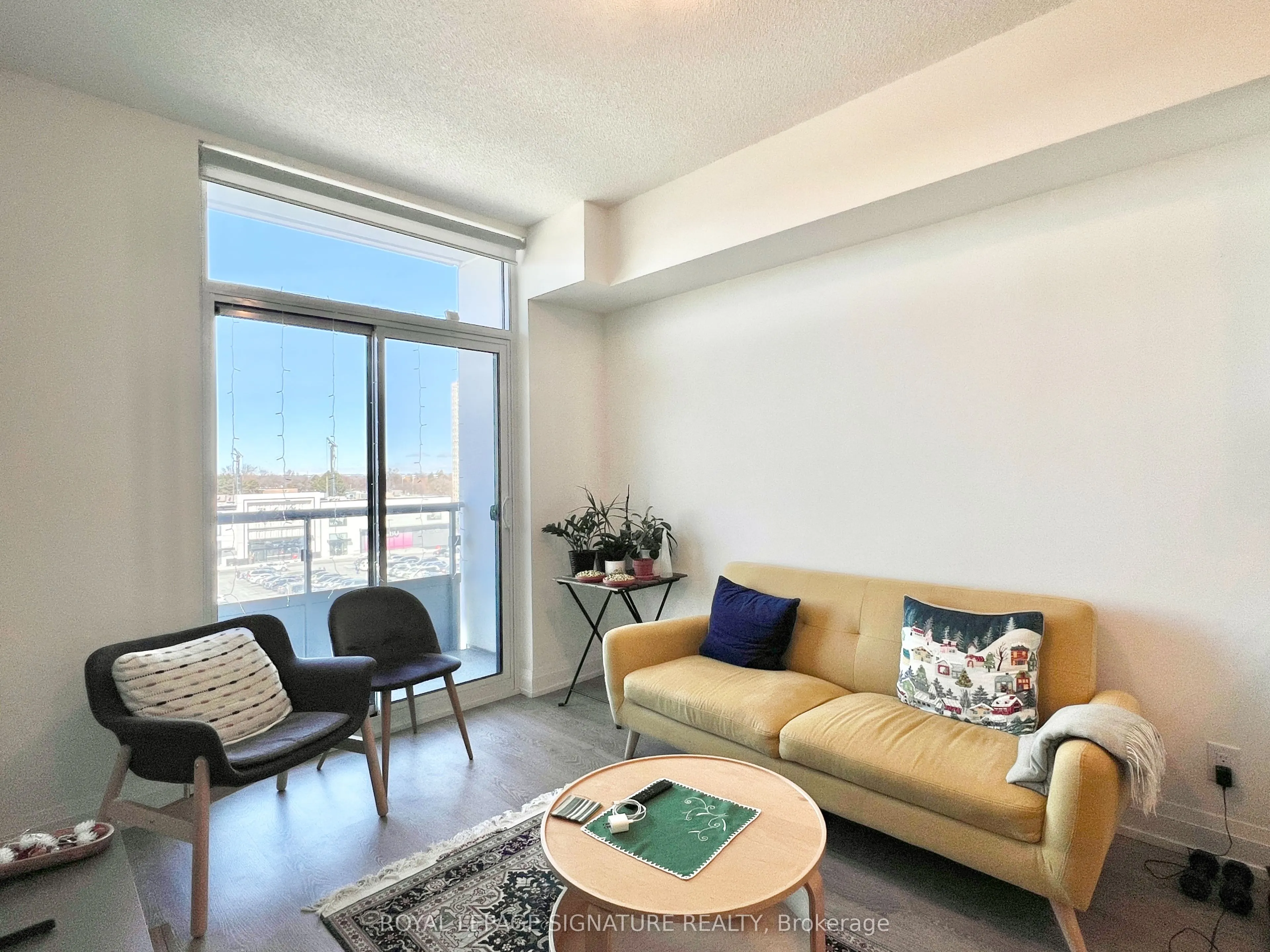 591 Sheppard Avenue E, #722