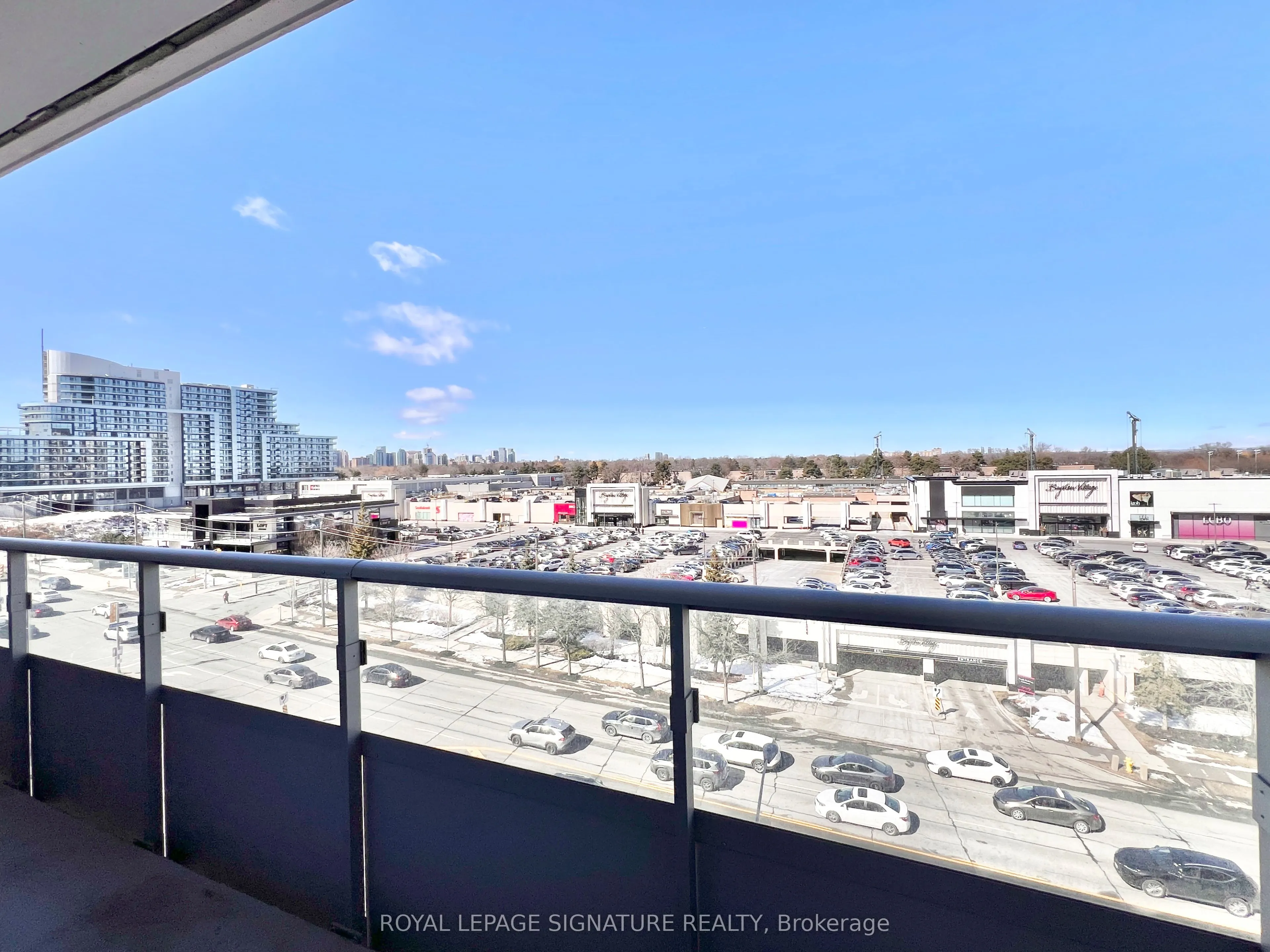 591 Sheppard Avenue E, #722