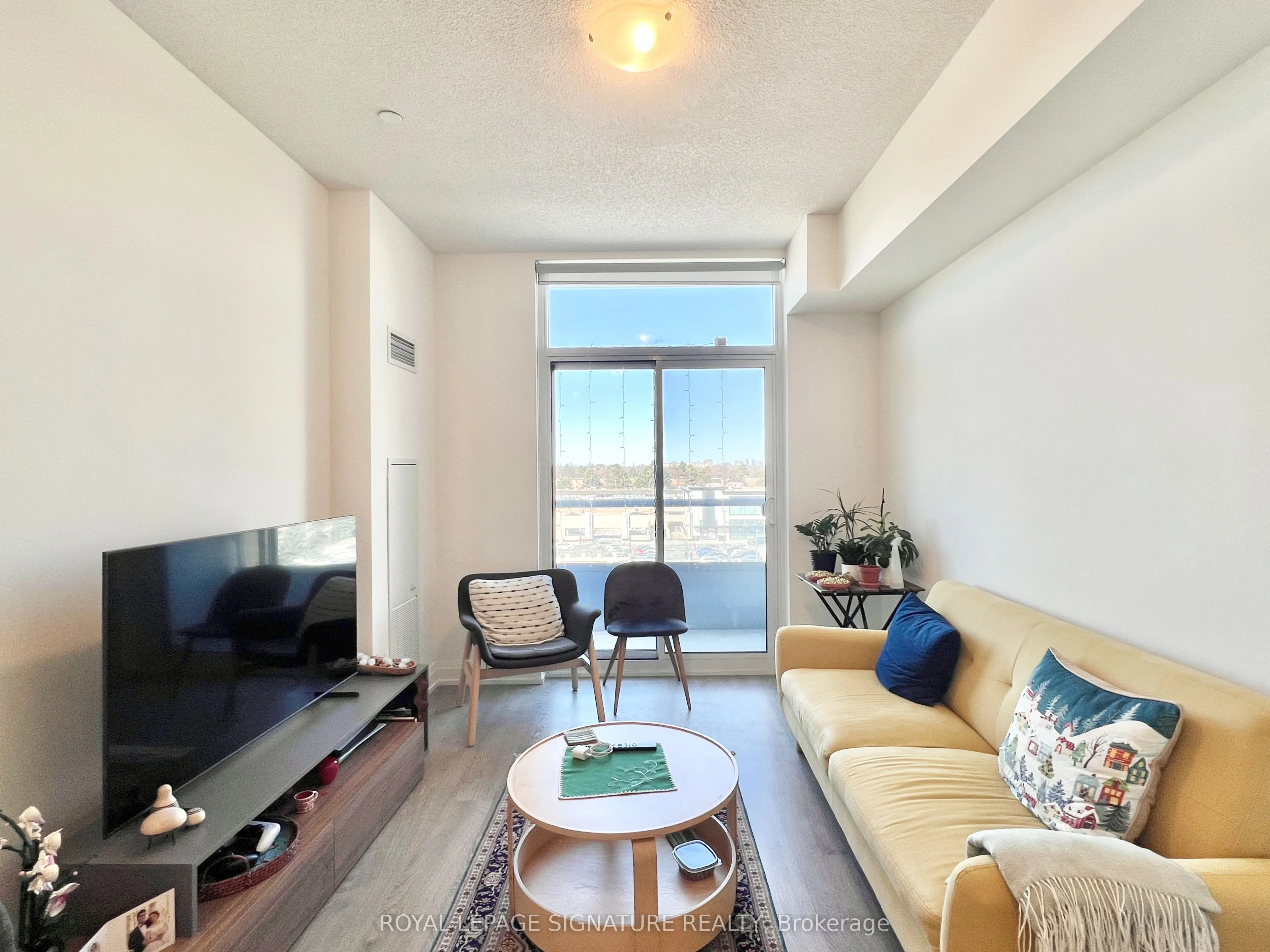 591 Sheppard Avenue E, #722