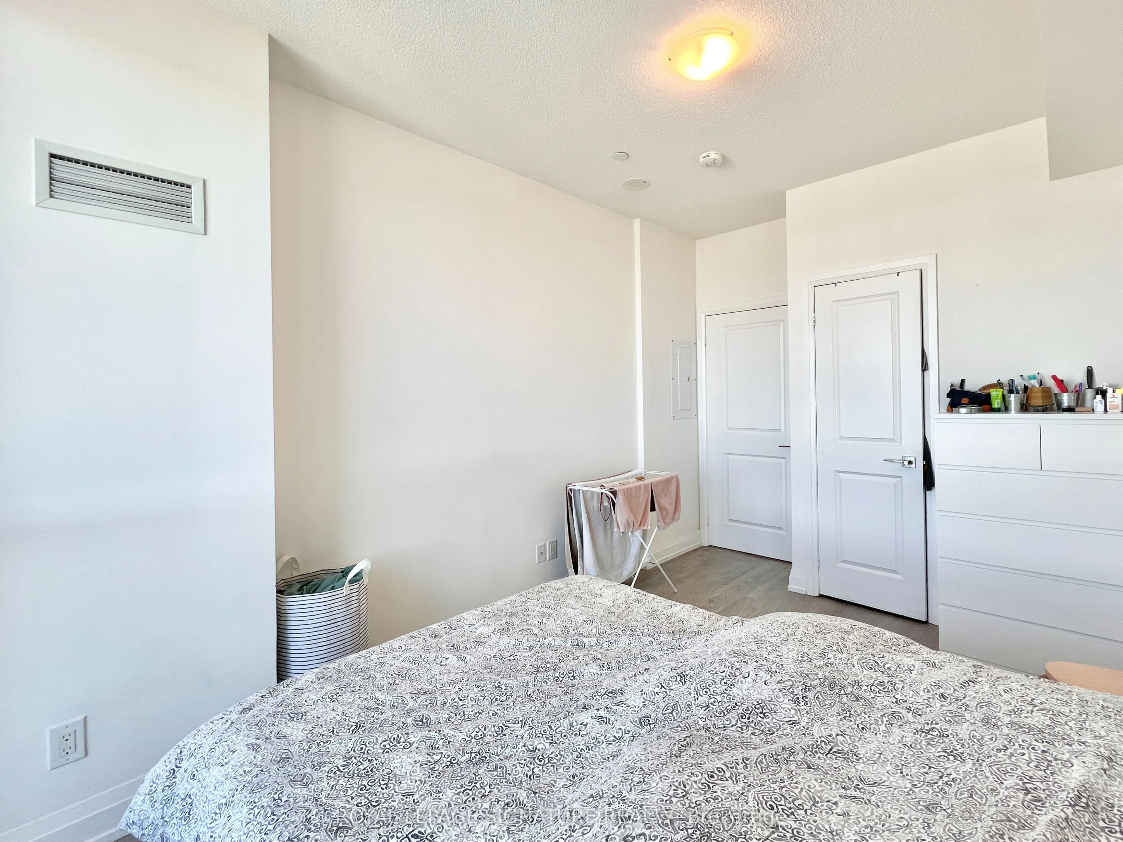 591 Sheppard Avenue E, #722
