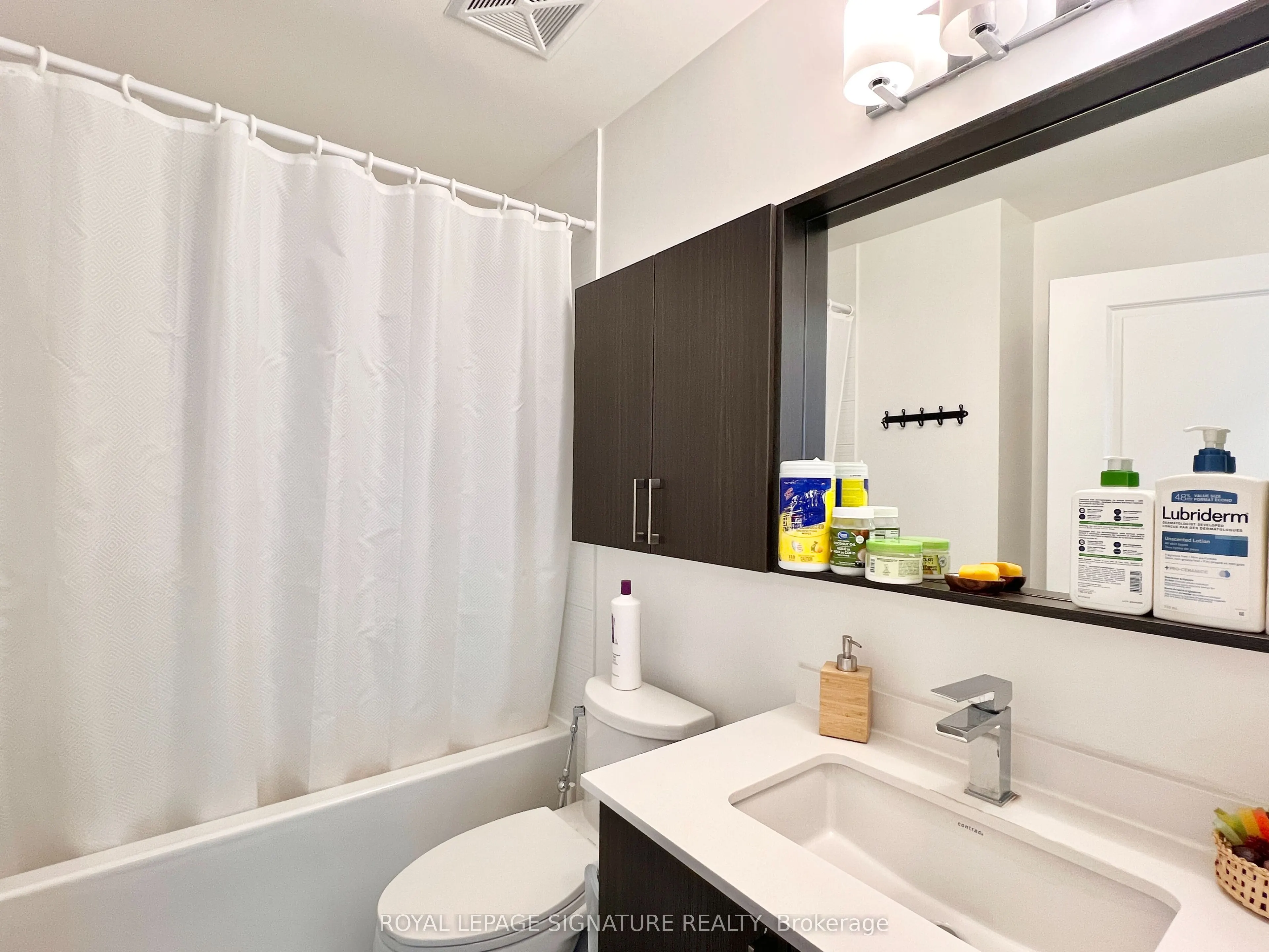 591 Sheppard Avenue E, #722