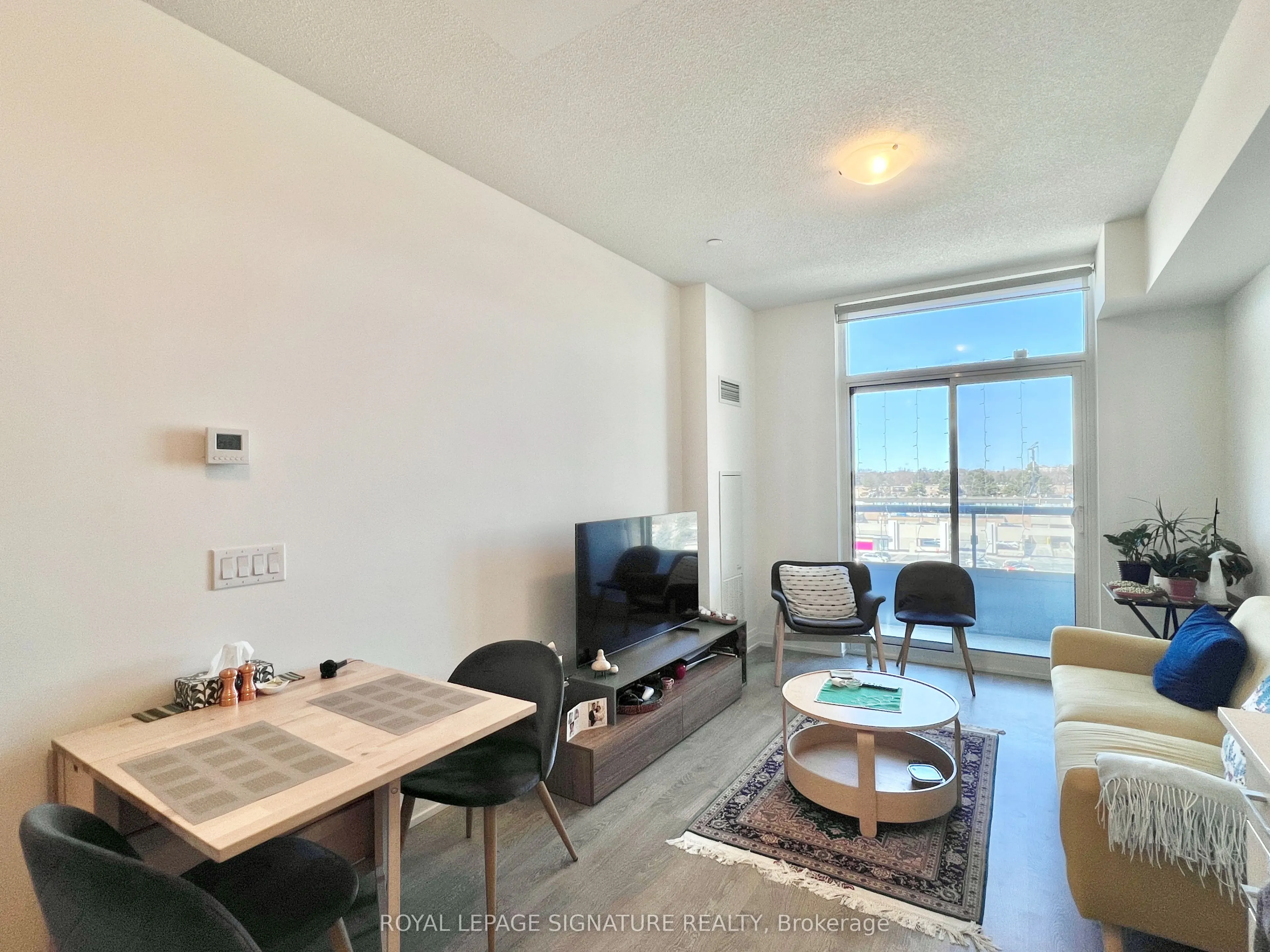 591 Sheppard Avenue E, #722