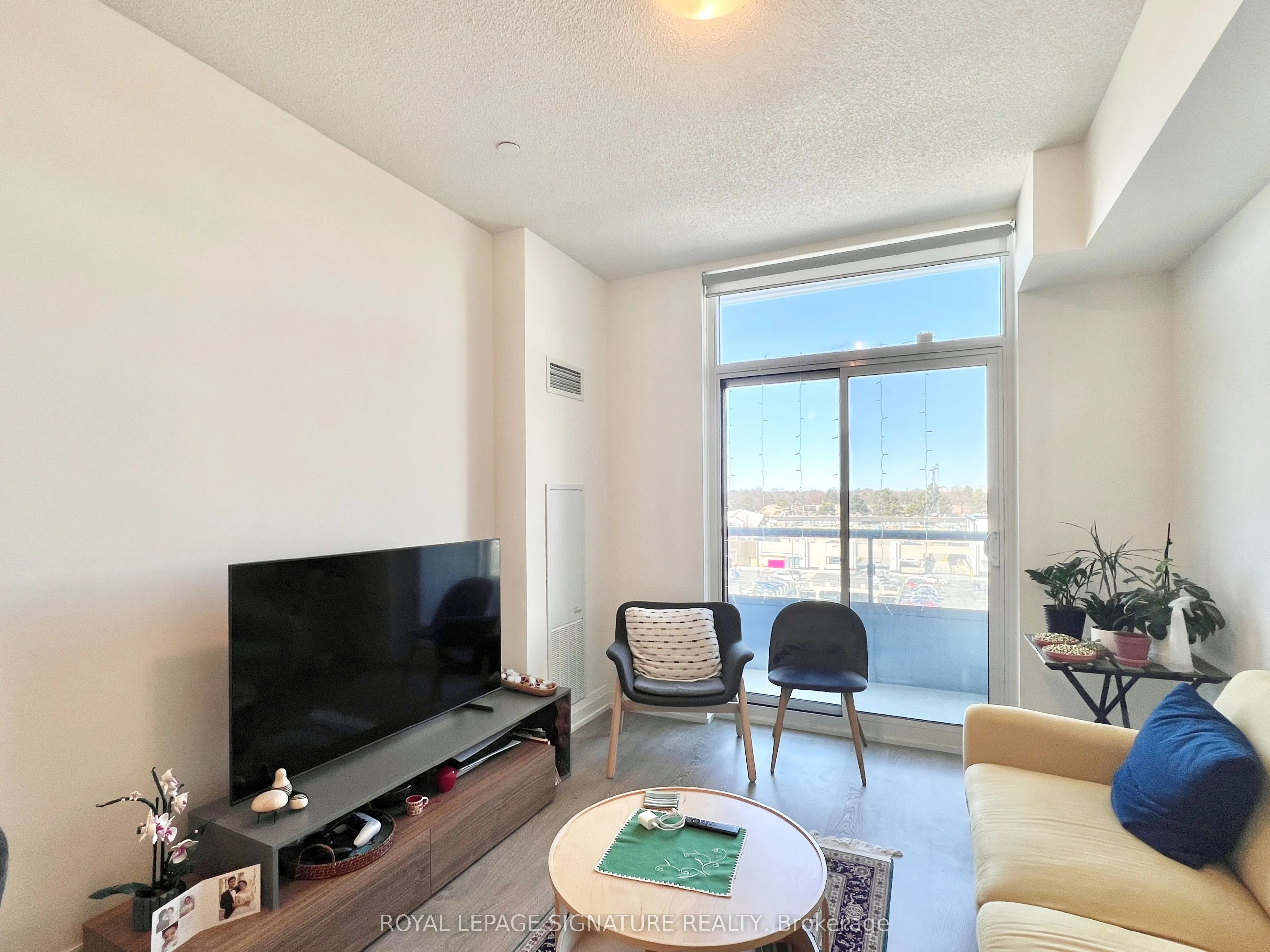 591 Sheppard Avenue E, #722