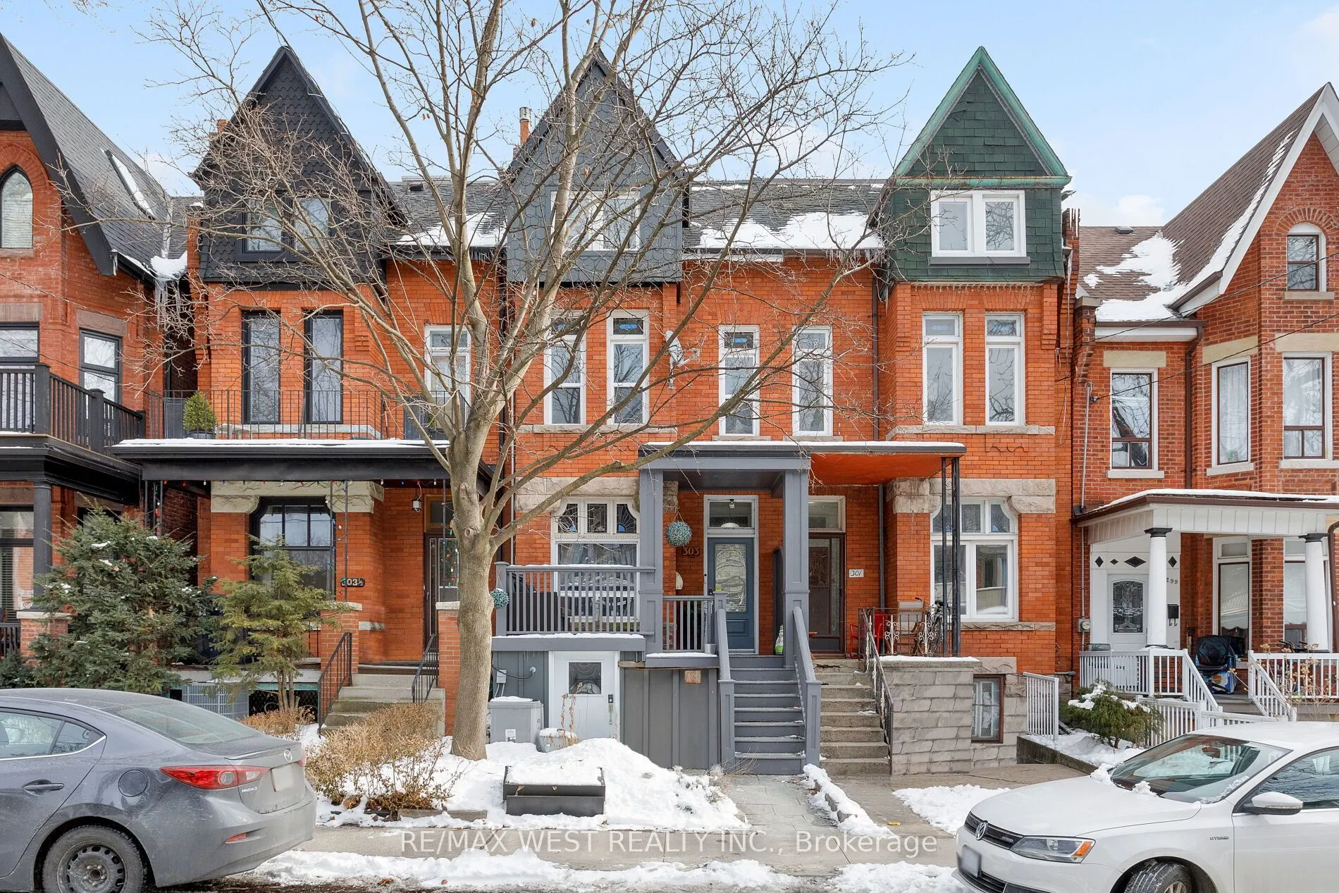 303 Crawford Street