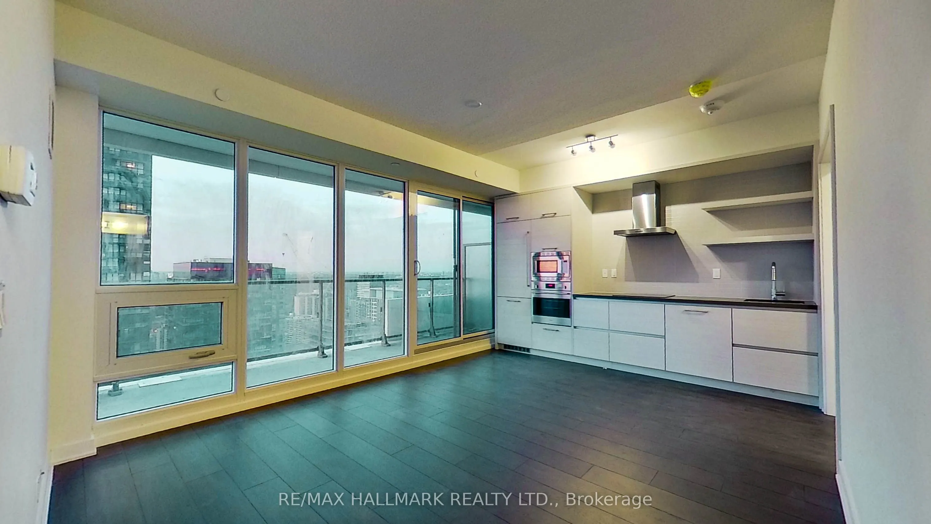 2221 Yonge Street, #3601