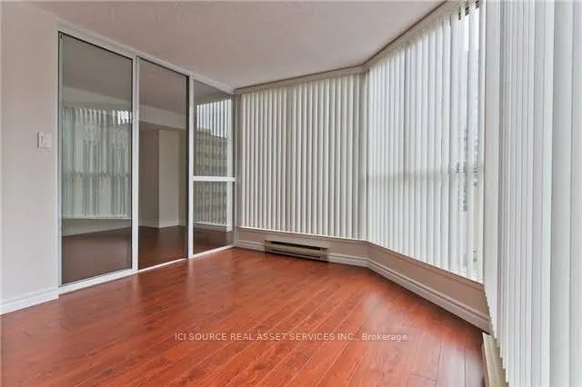 55 Centre Avenue, #706