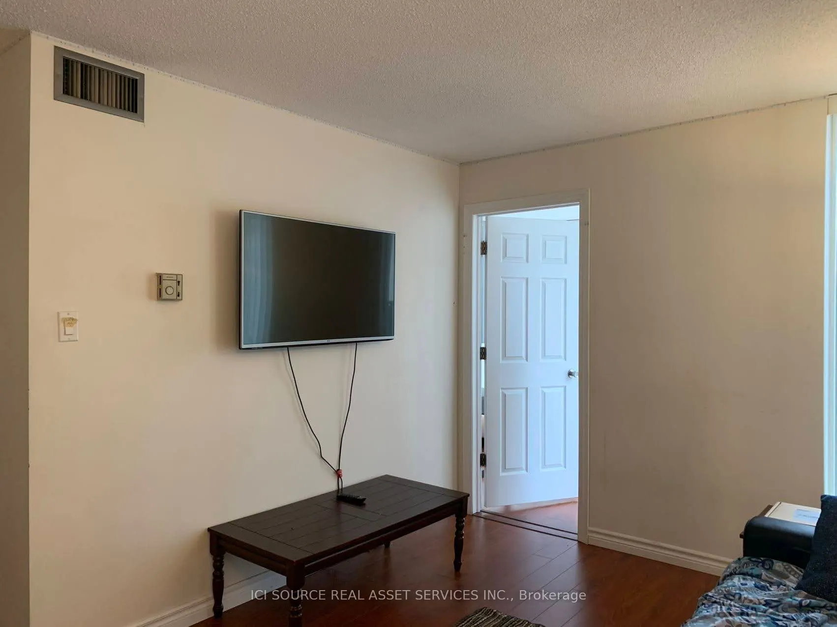 55 Centre Avenue, #706