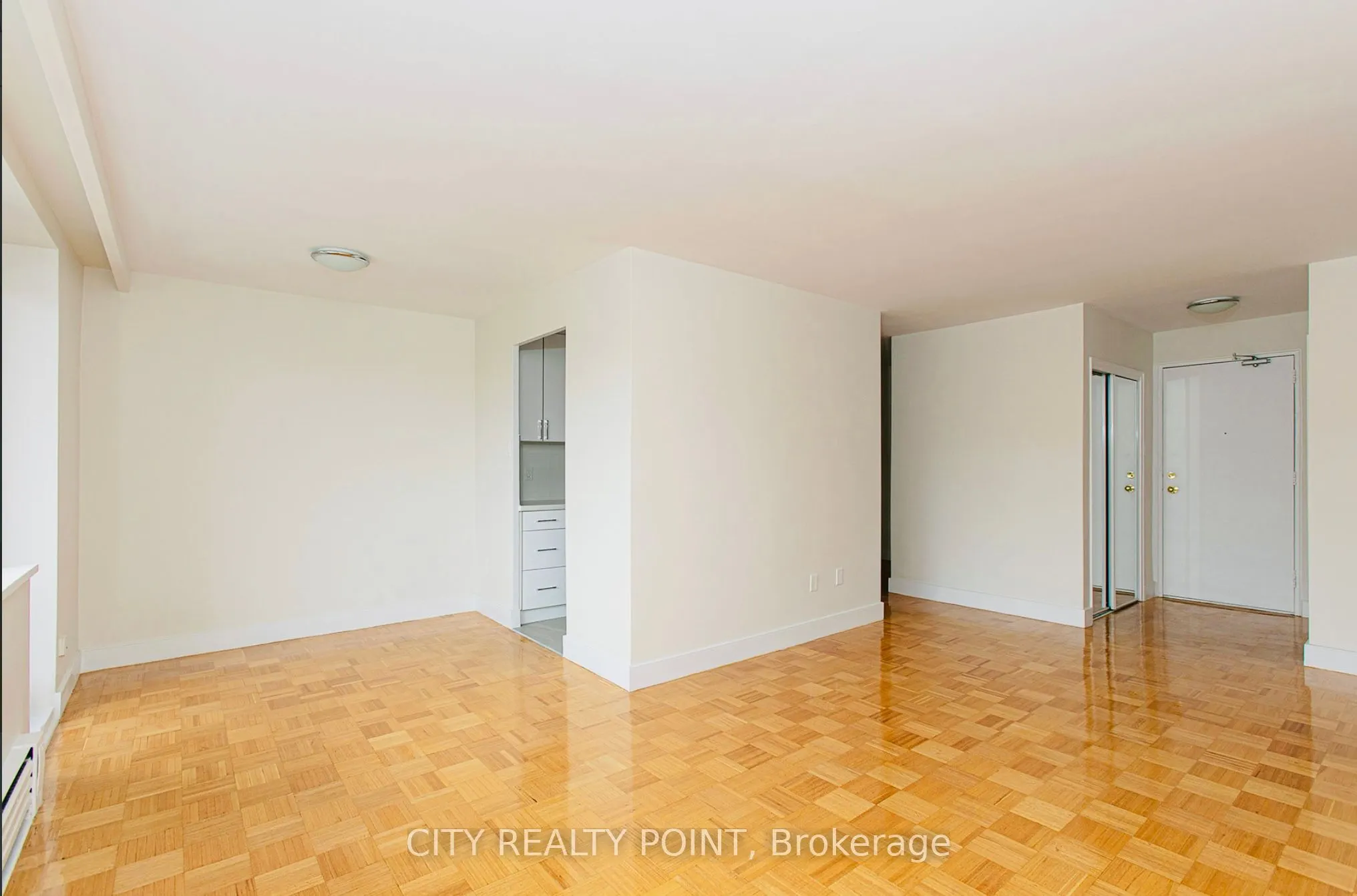 2 Grandstand Place, #601
