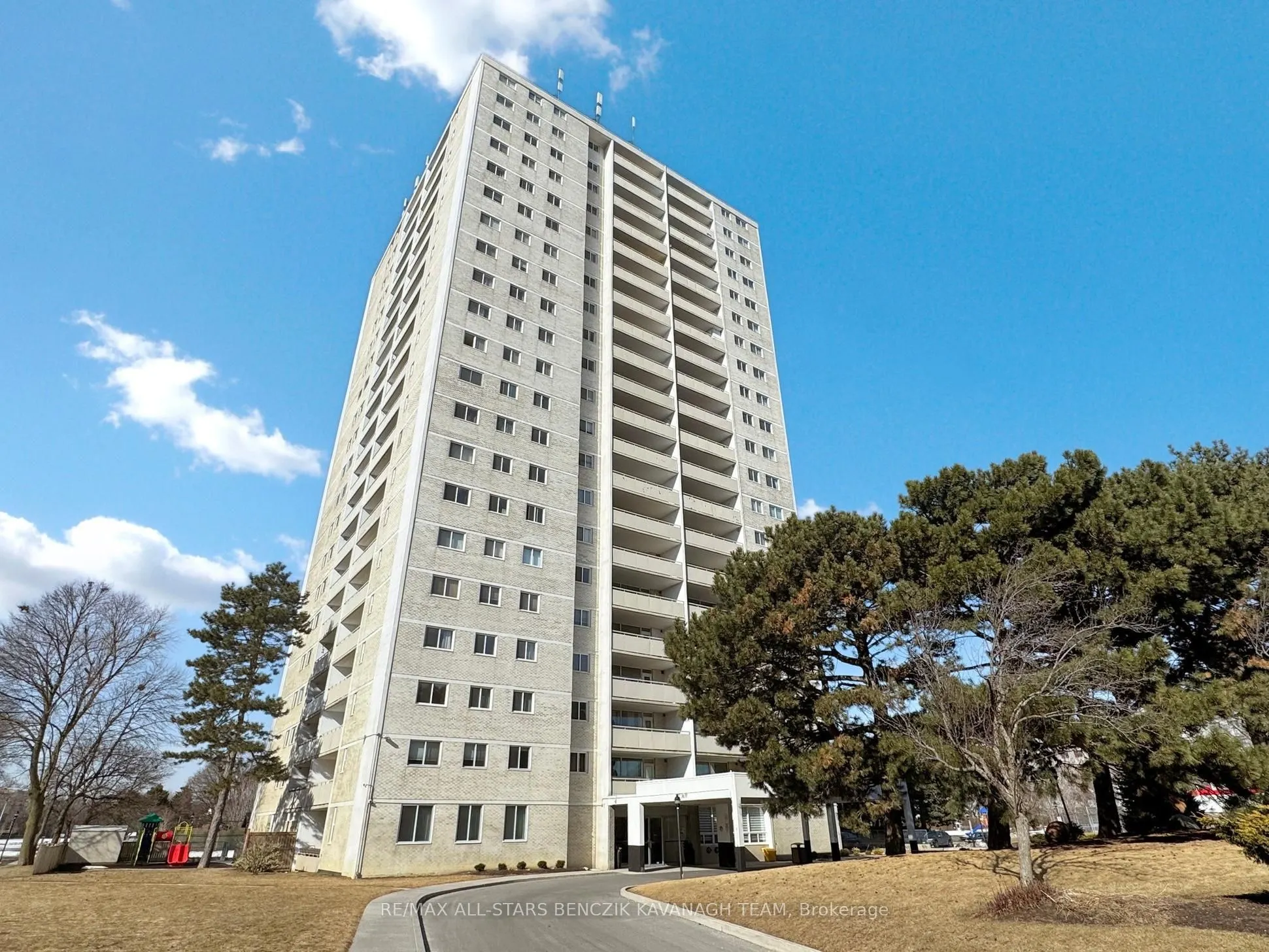 1350 York Mills Road, #1701