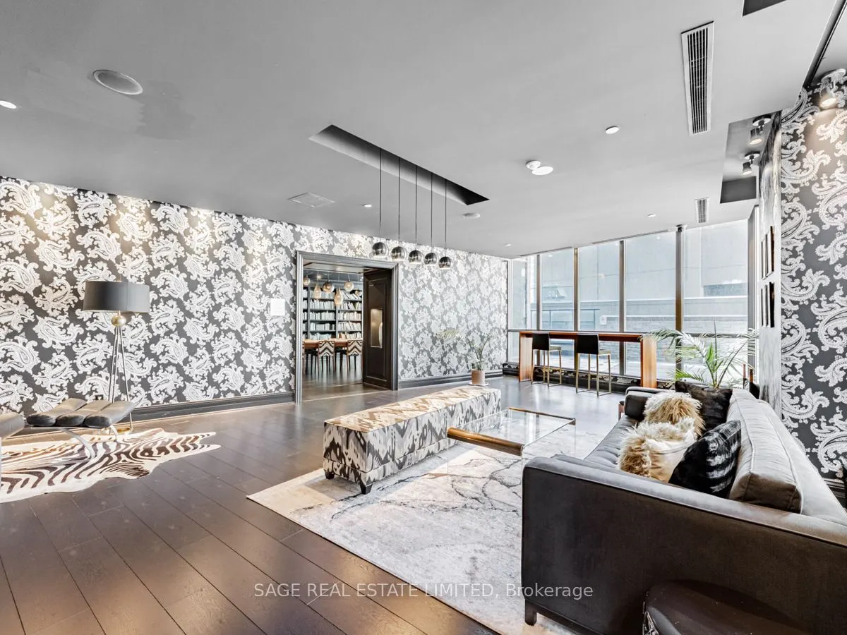 1 Scott Street #202W