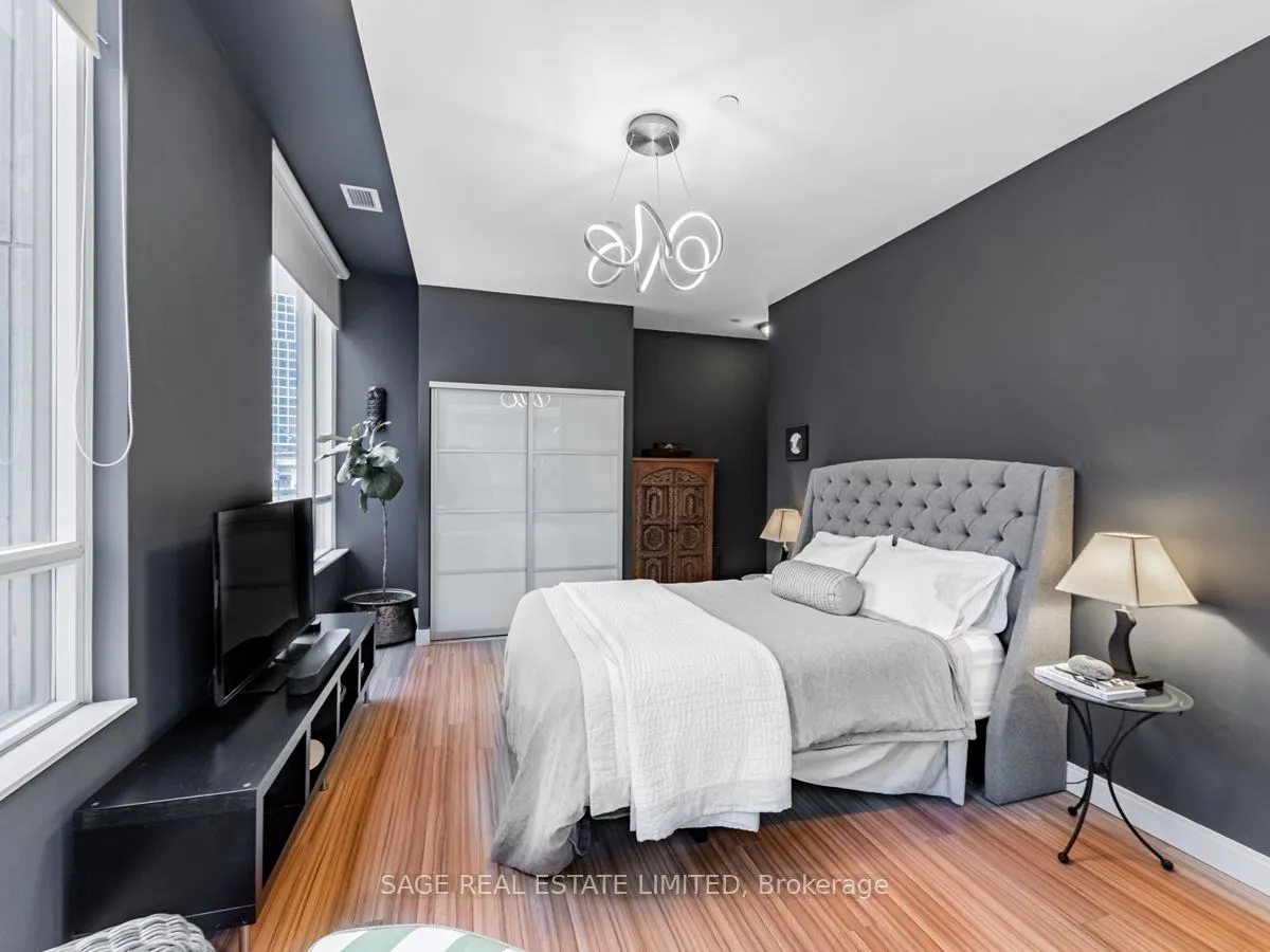 1 Scott Street #202W
