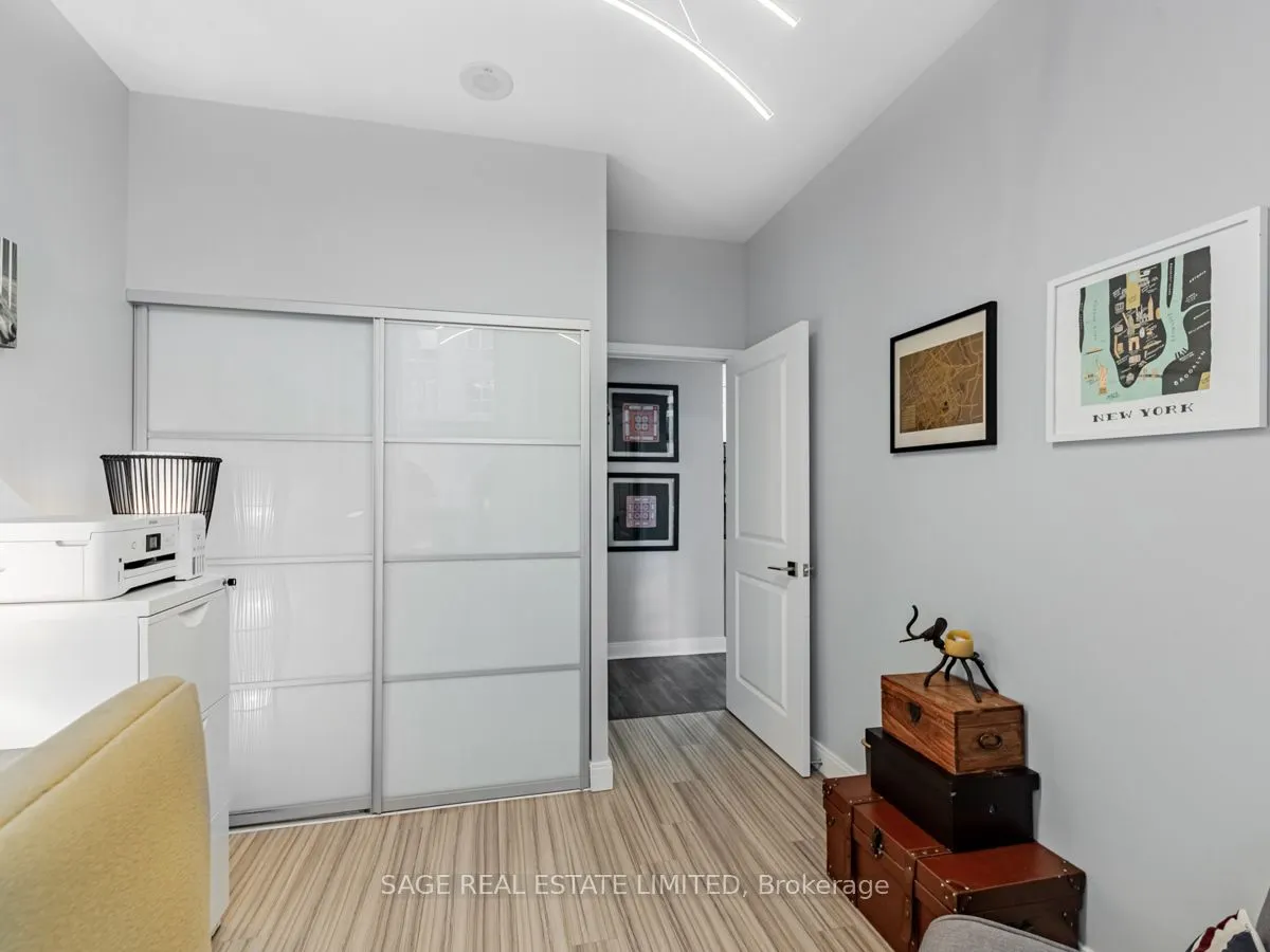 1 Scott Street #202W