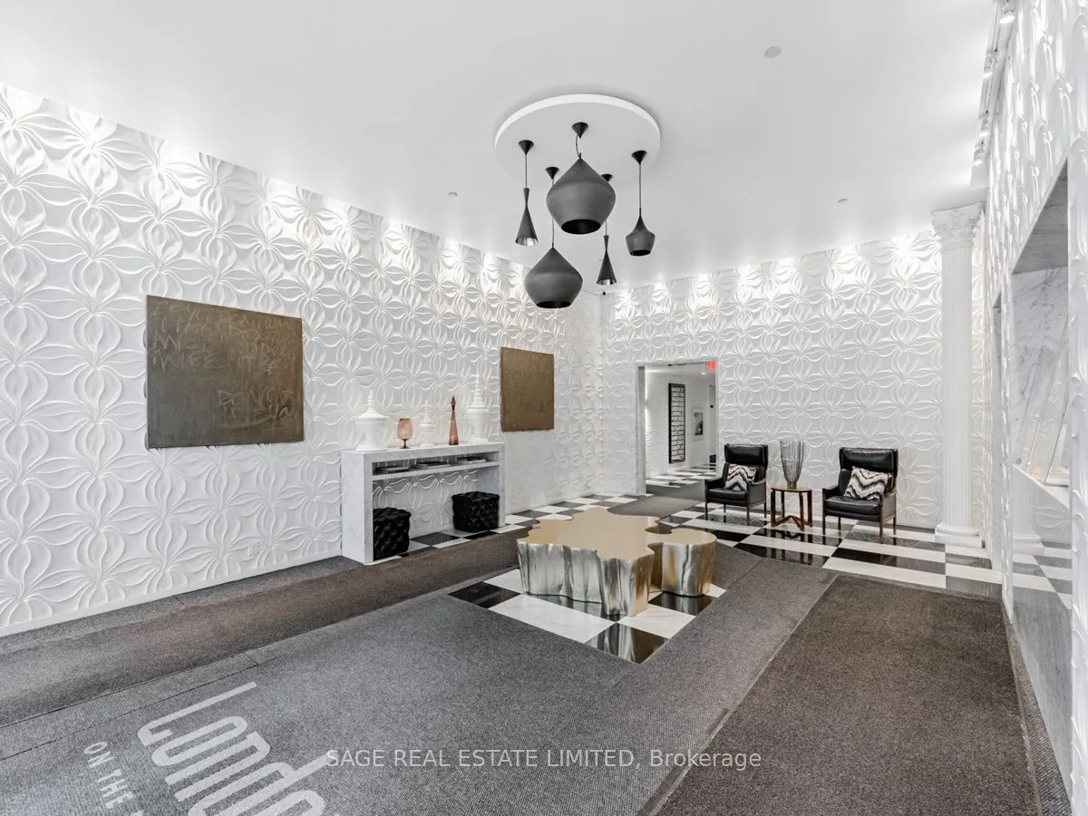 1 Scott Street #202W