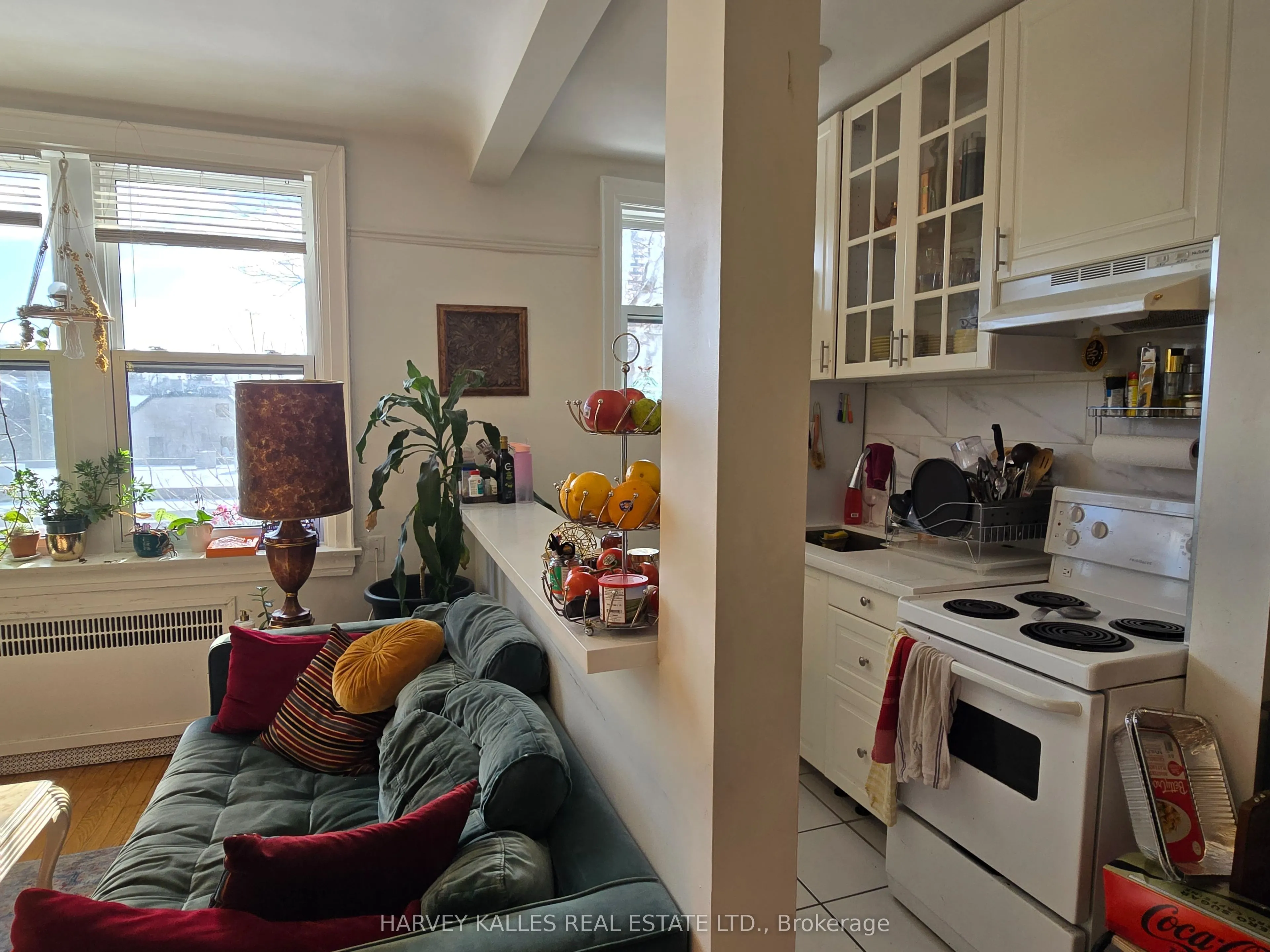 404 Spadina Road, #405