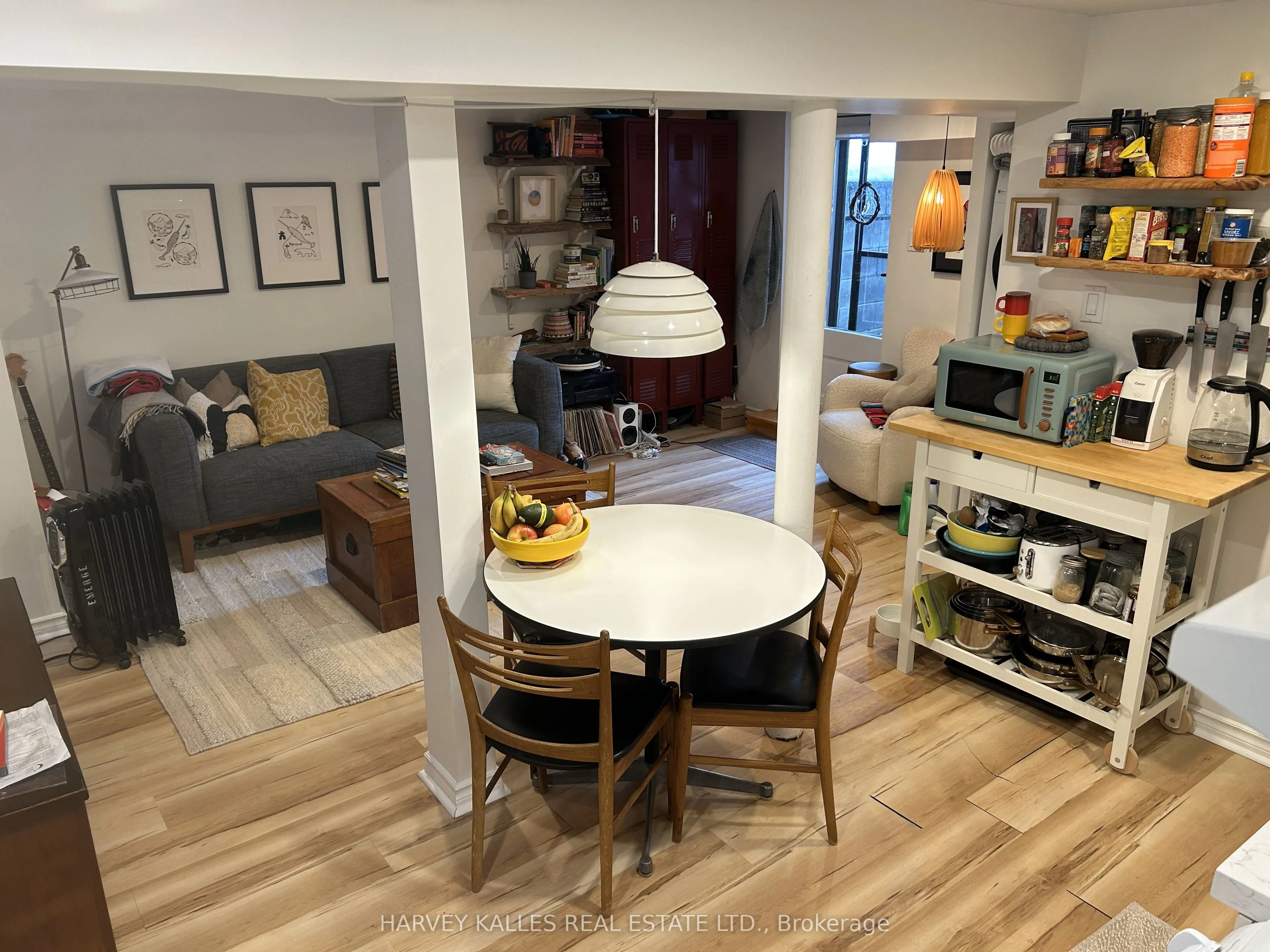 404 Spadina Road, #405