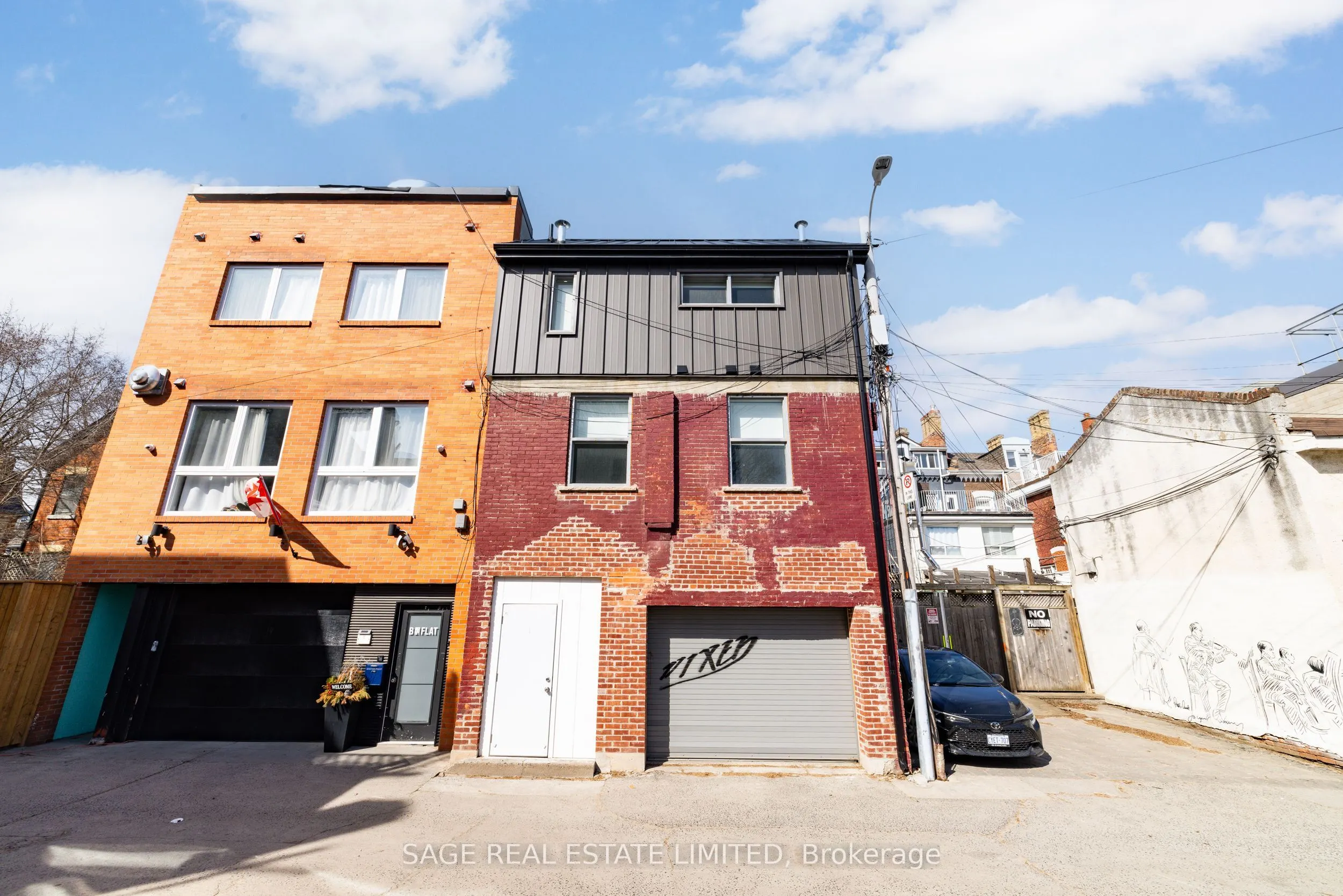 225 Carlton Street, #4