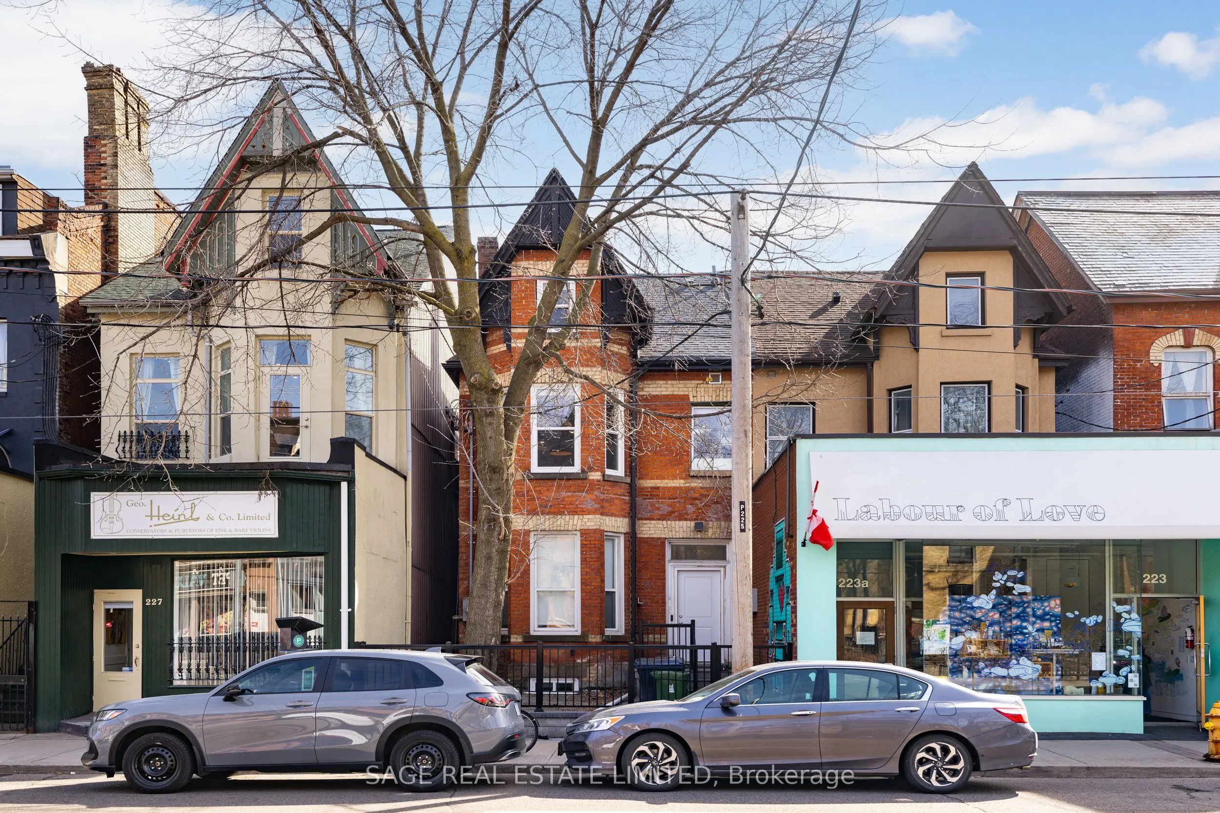 225 Carlton Street, #2