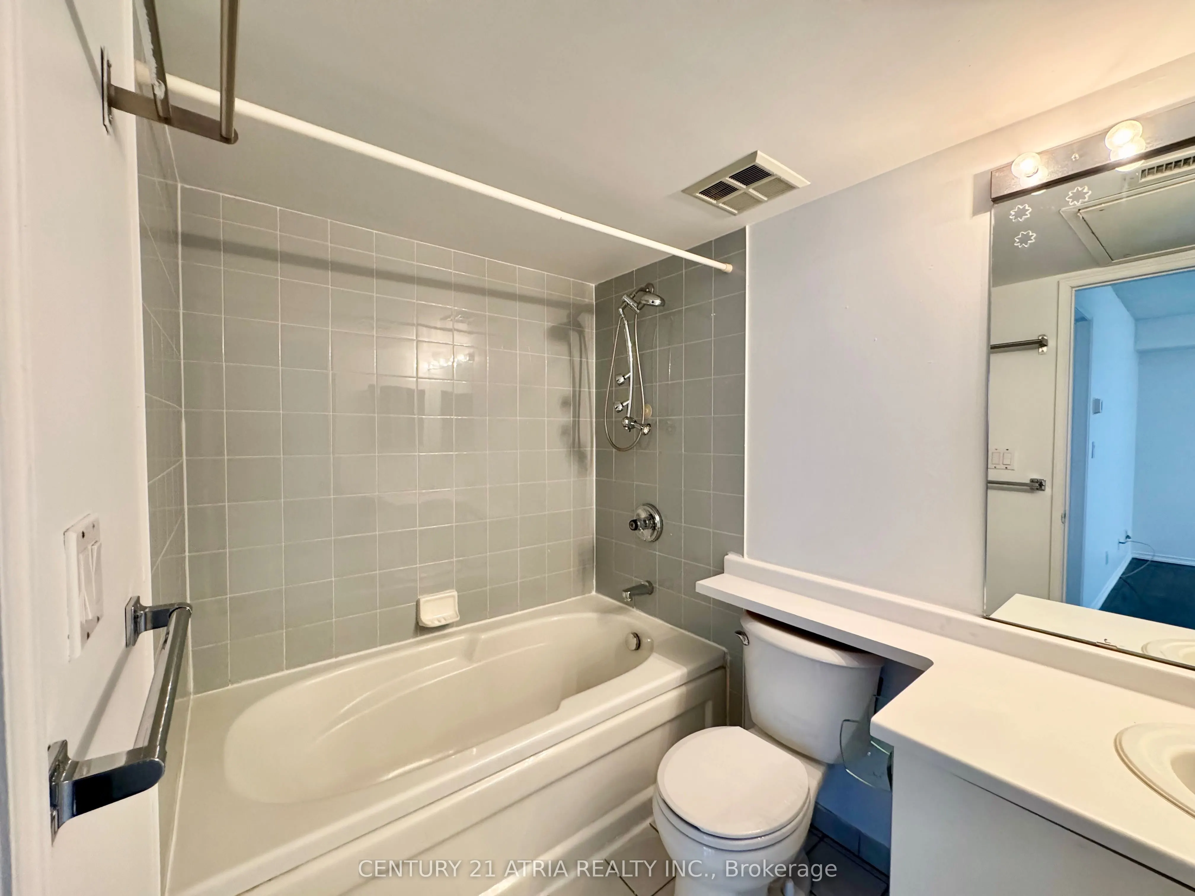 38 Hollywood Avenue, #308