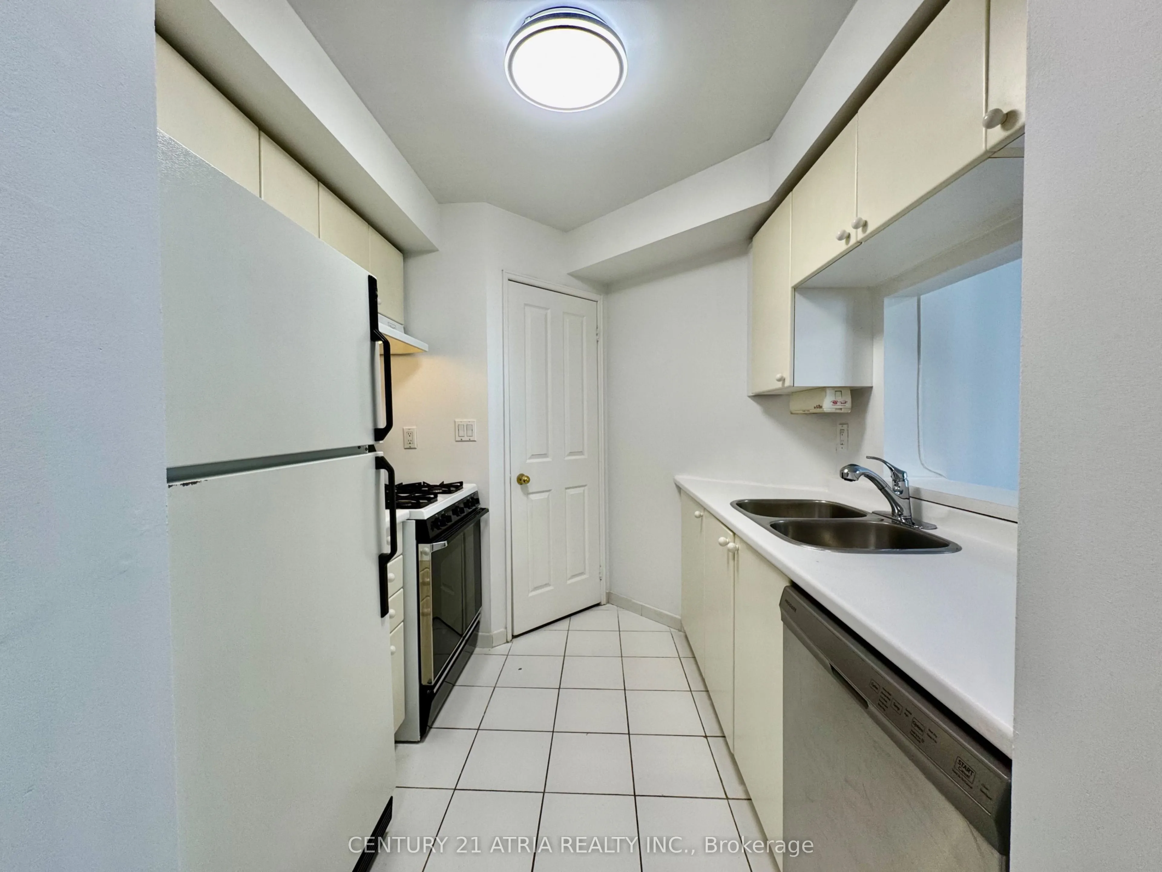 38 Hollywood Avenue, #308