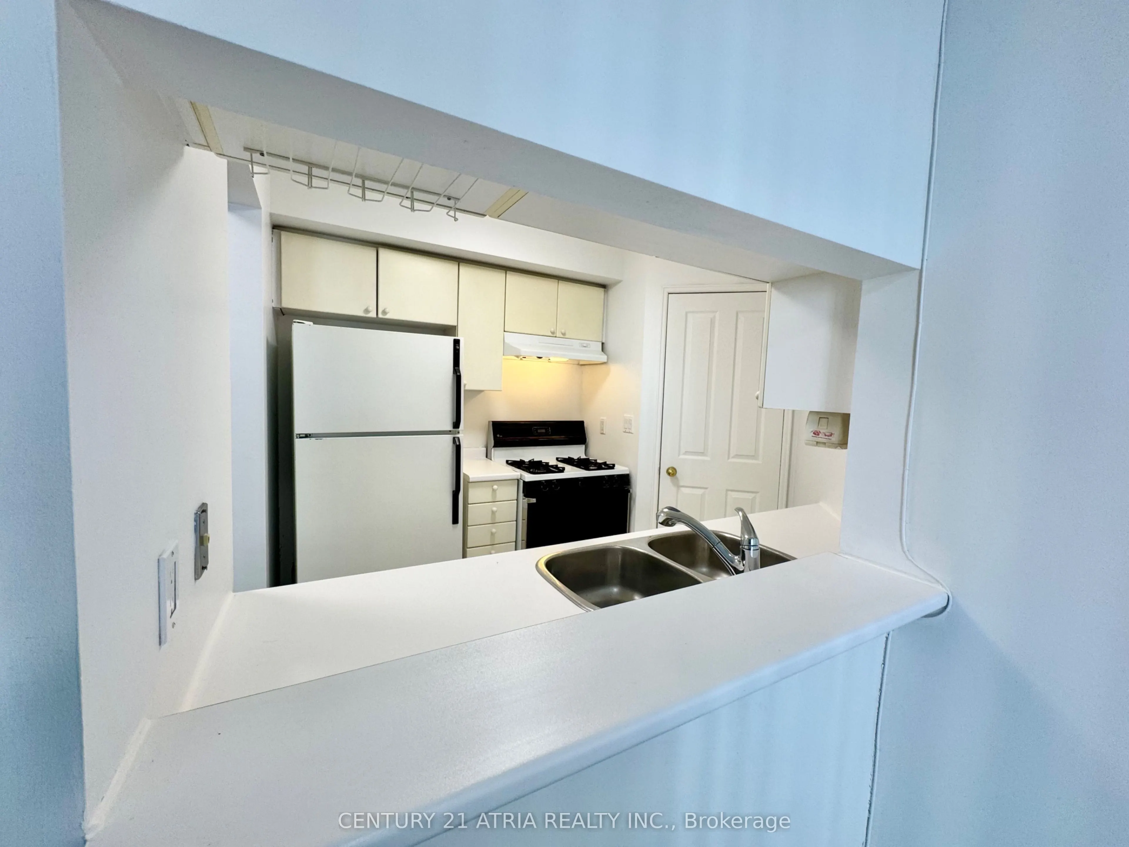 38 Hollywood Avenue, #308