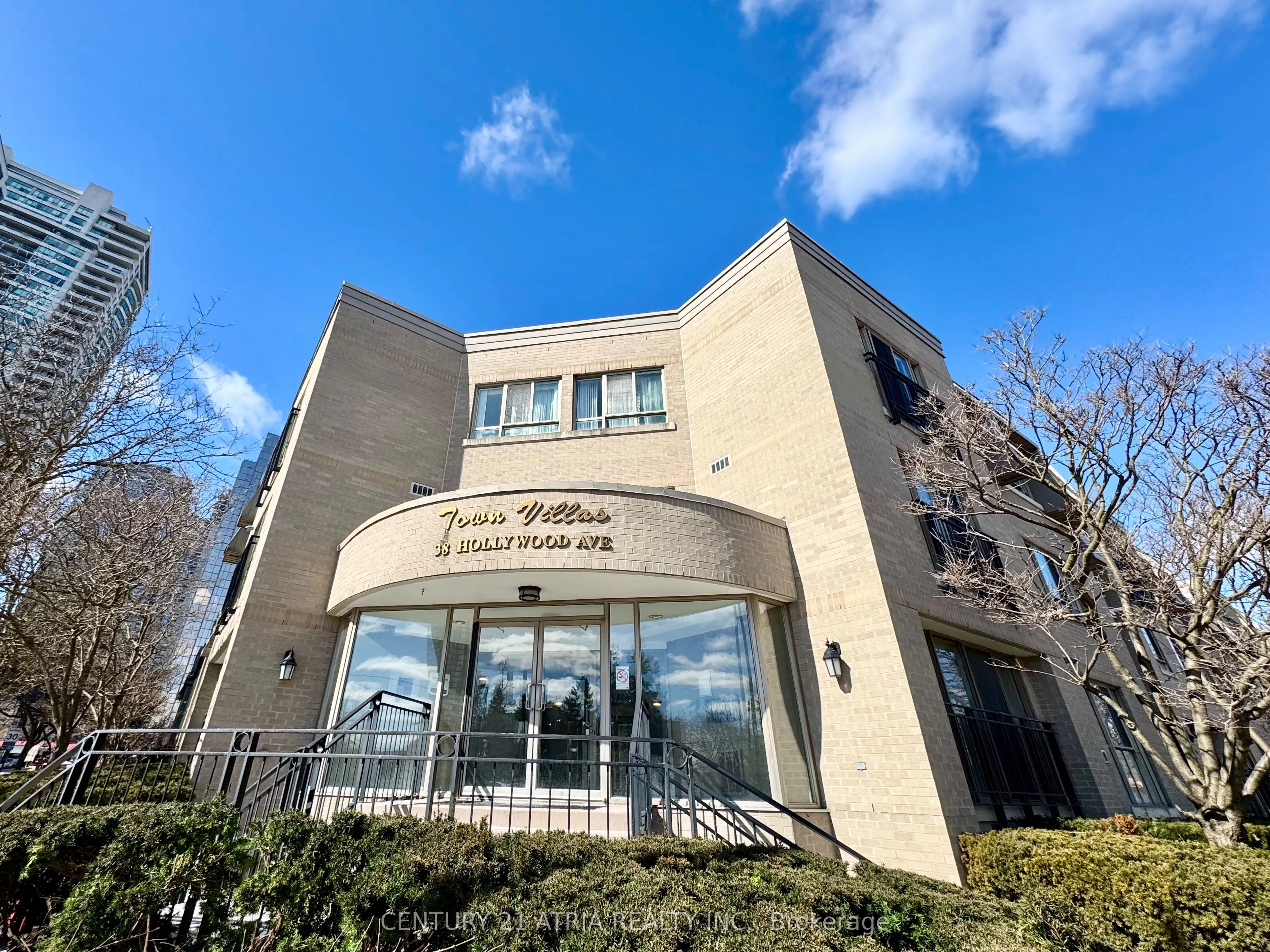38 Hollywood Avenue, #308