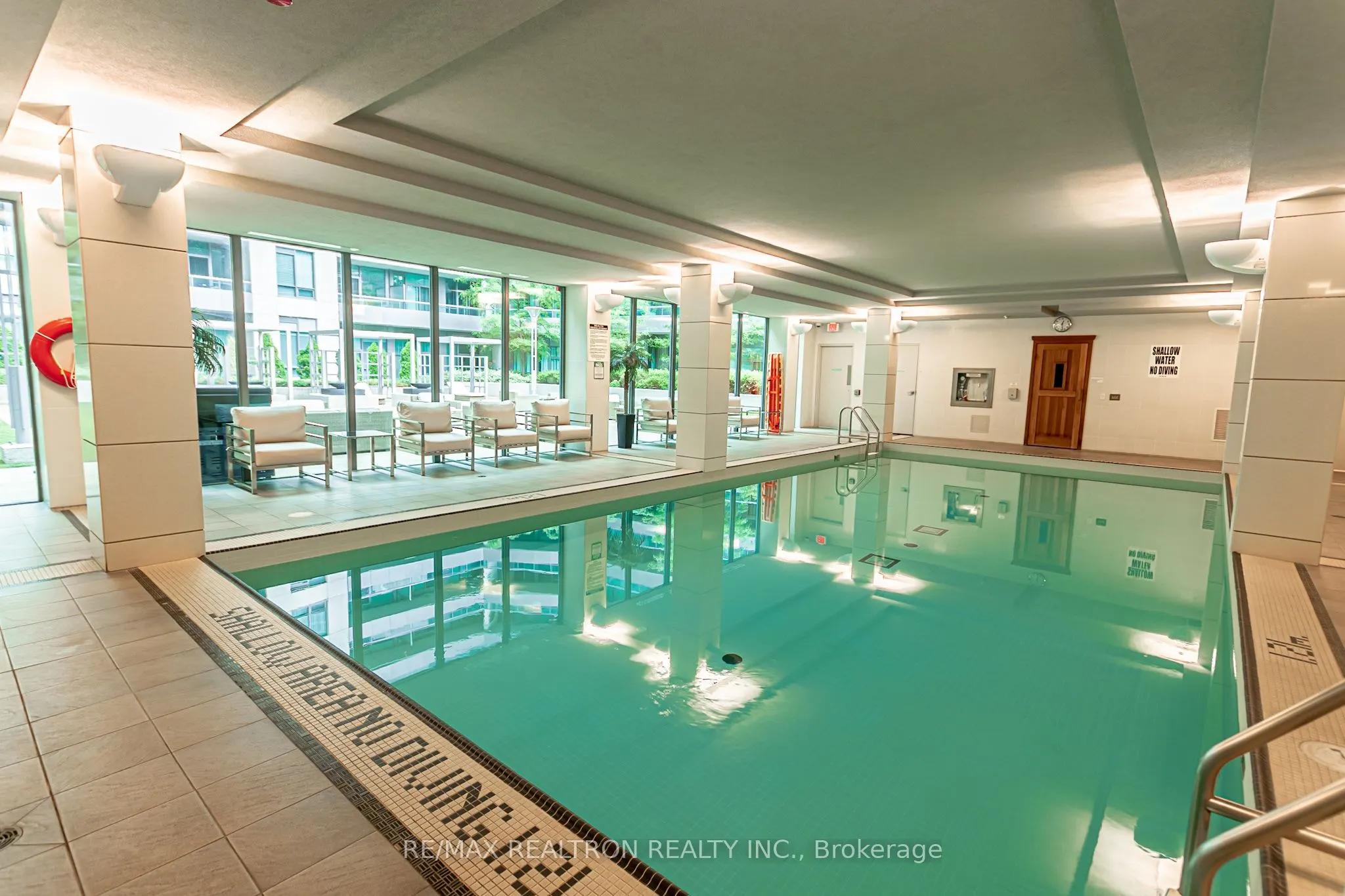 19 Grand Trunk Crescent, #1215