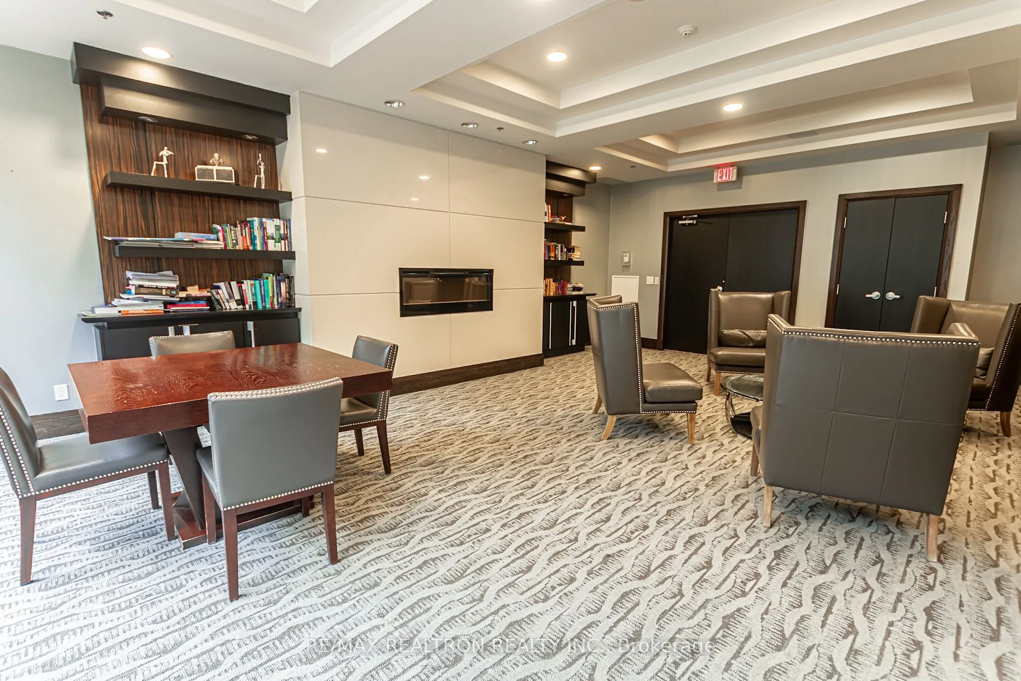 19 Grand Trunk Crescent, #1215