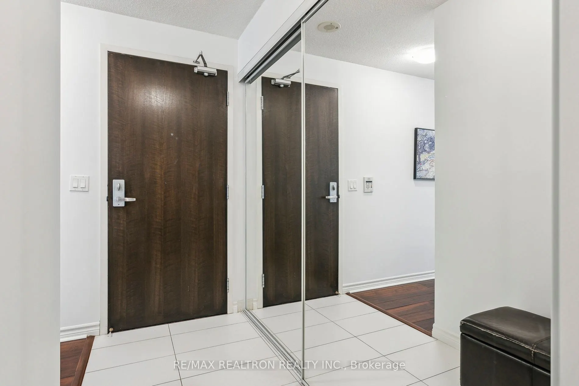 19 Grand Trunk Crescent, #1215