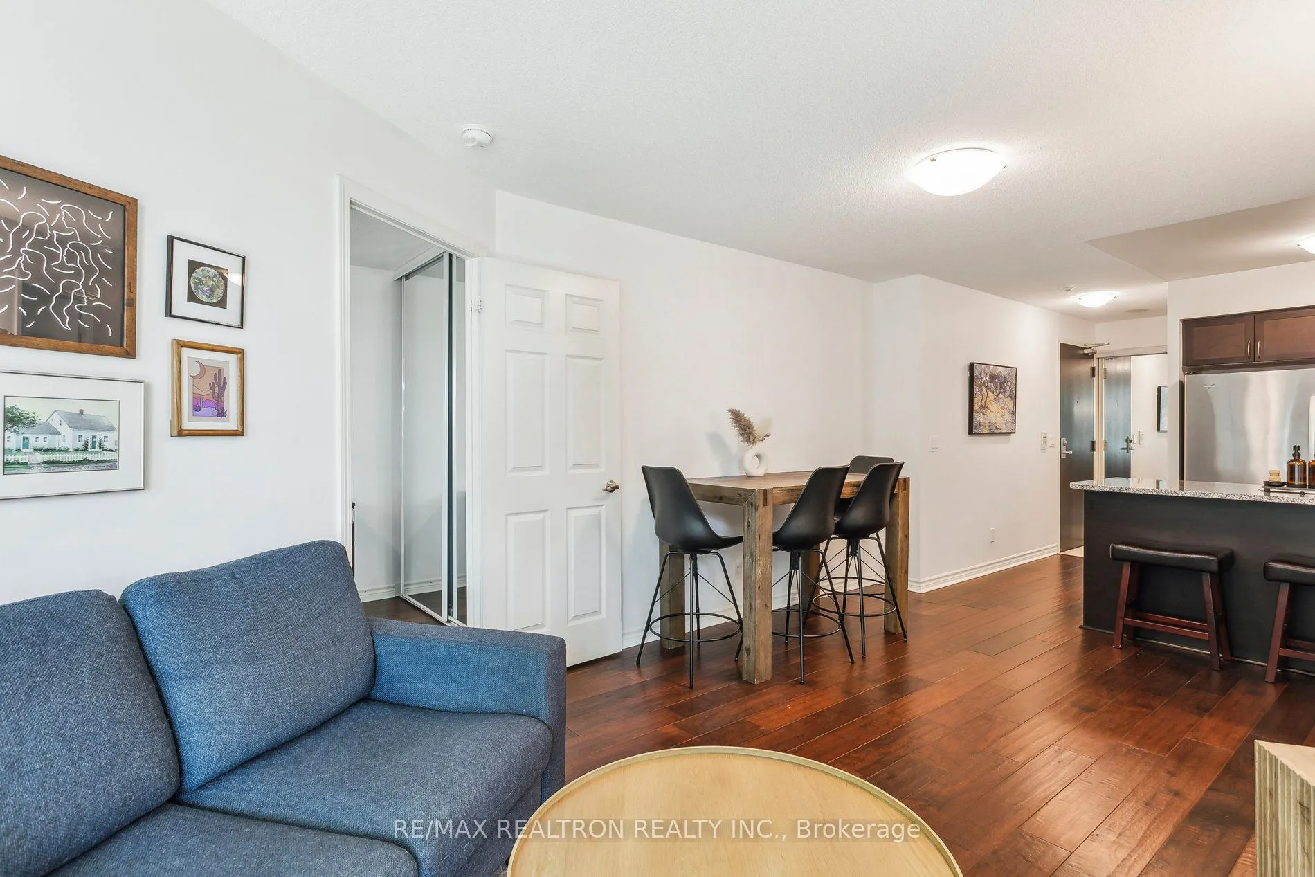 19 Grand Trunk Crescent, #1215